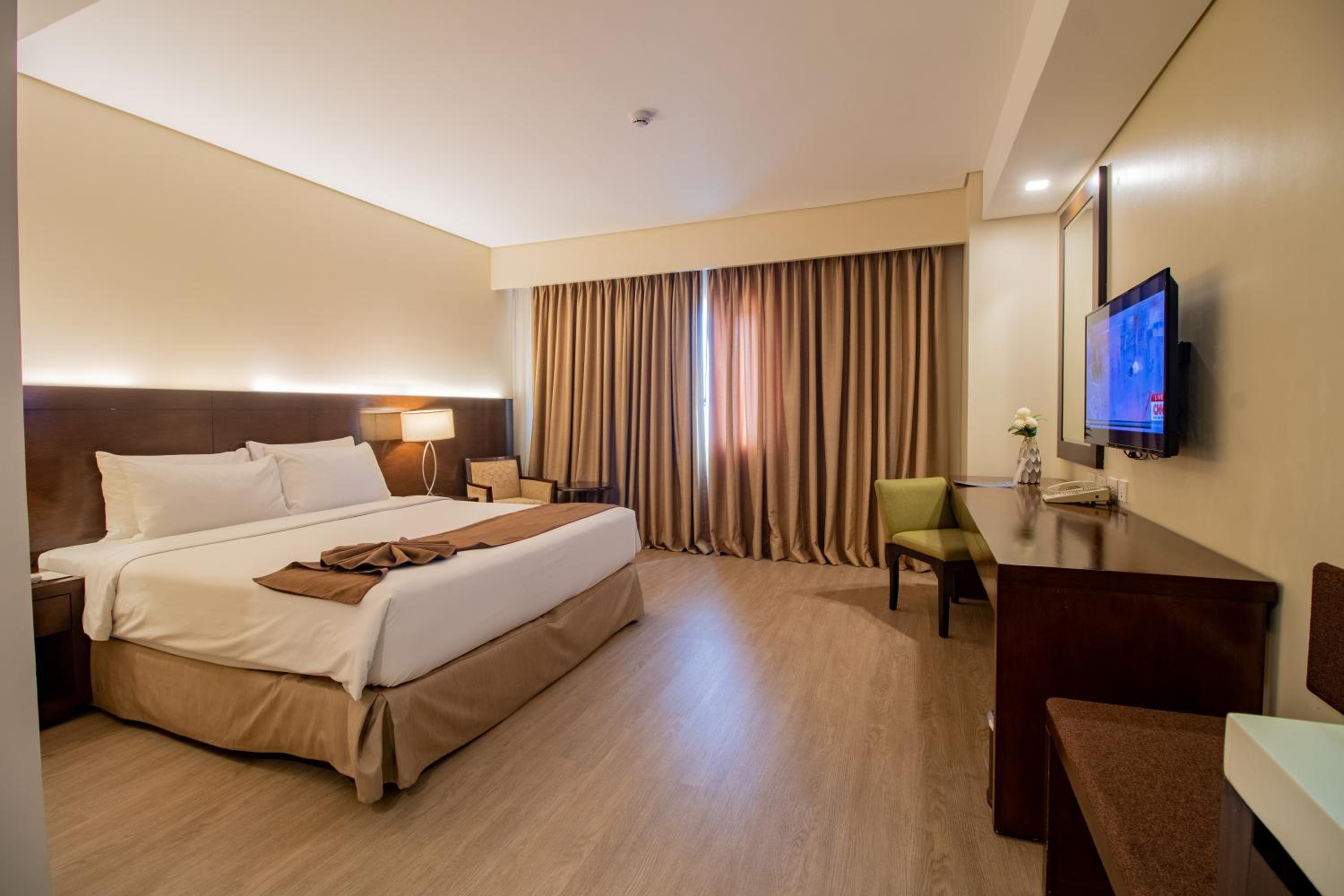 Deluxe Double Room - Photo 12