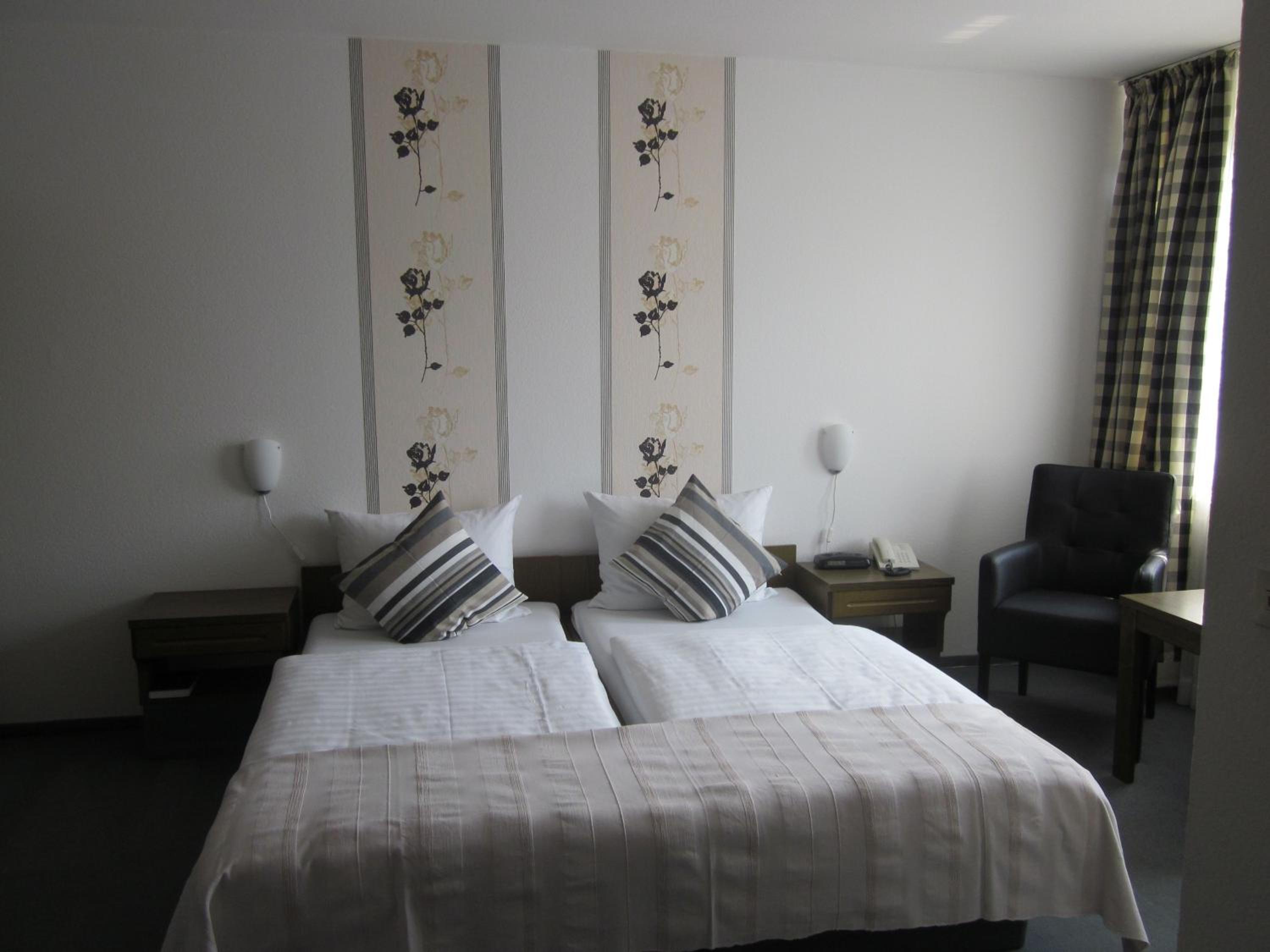 Single Room photo 3