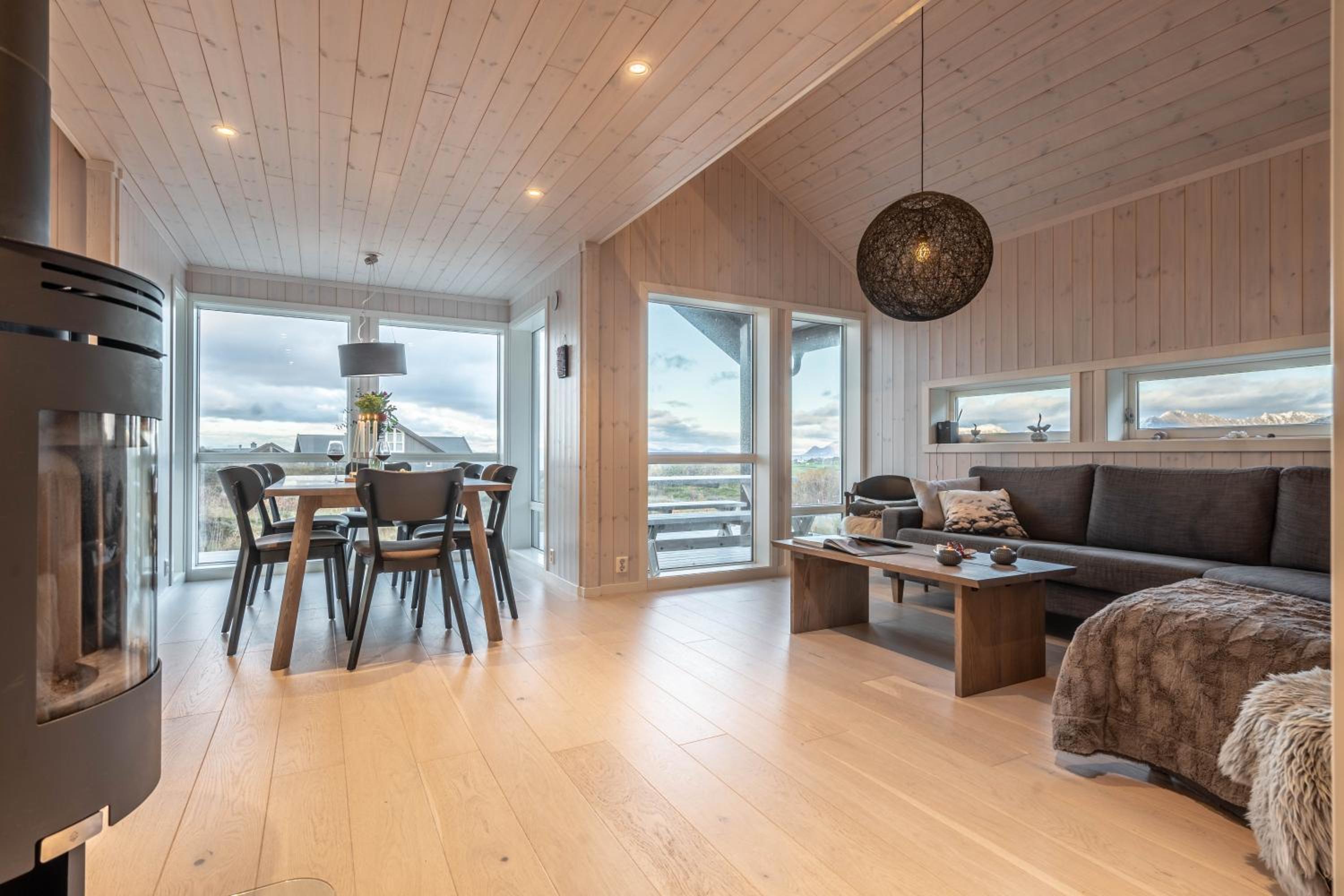 Three-Bedroom House photo 1