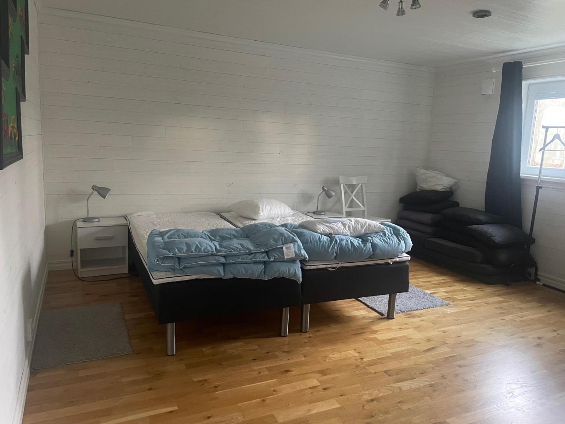 Four-Bedroom House photo 1