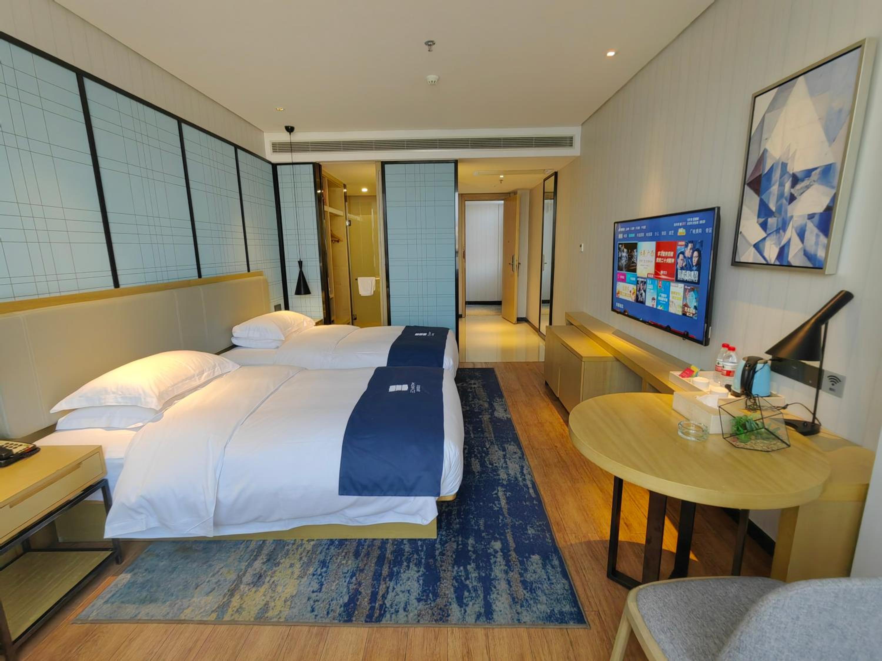 Deluxe Twin Room photo 3