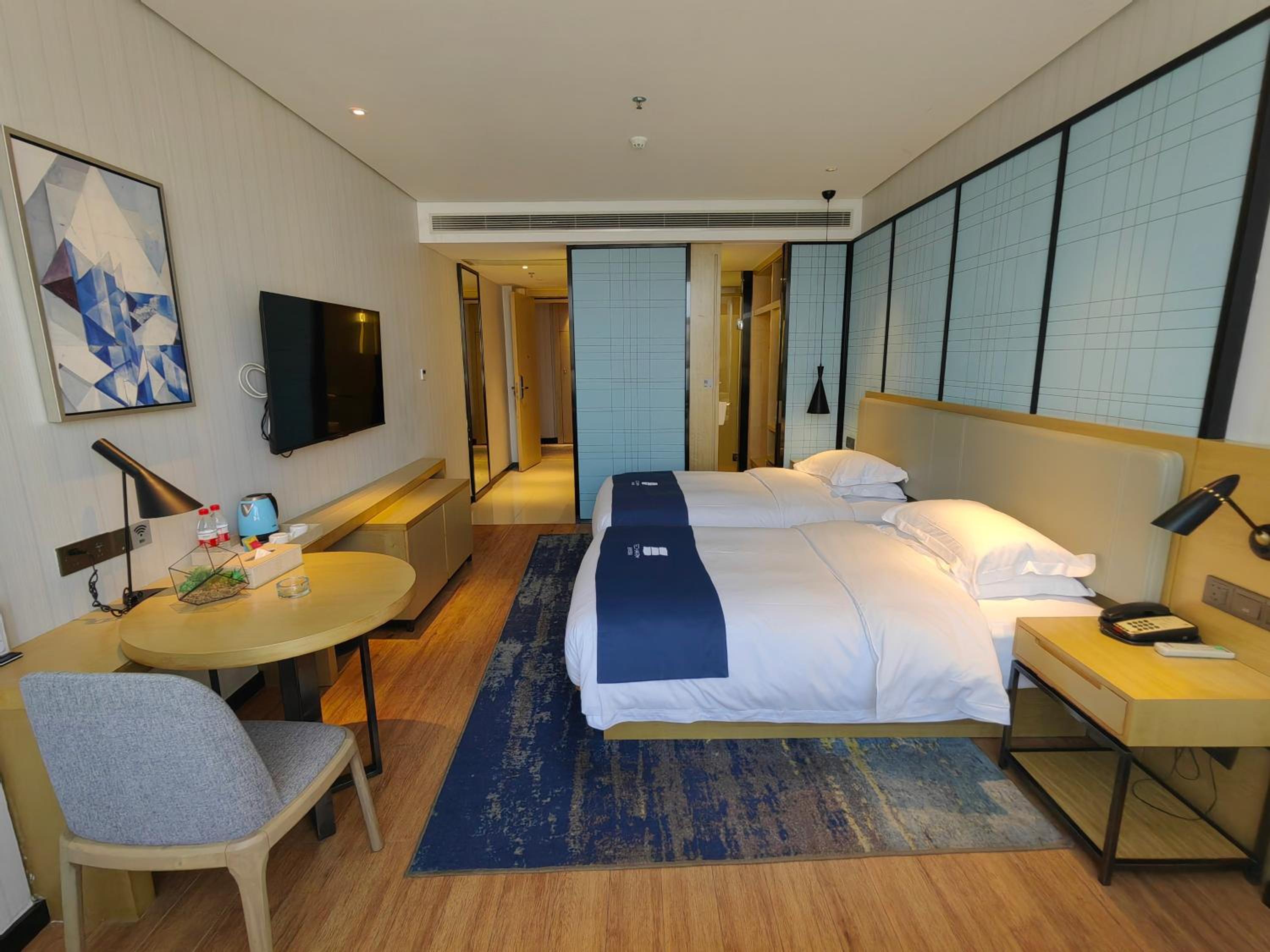 Deluxe Twin Room photo 2