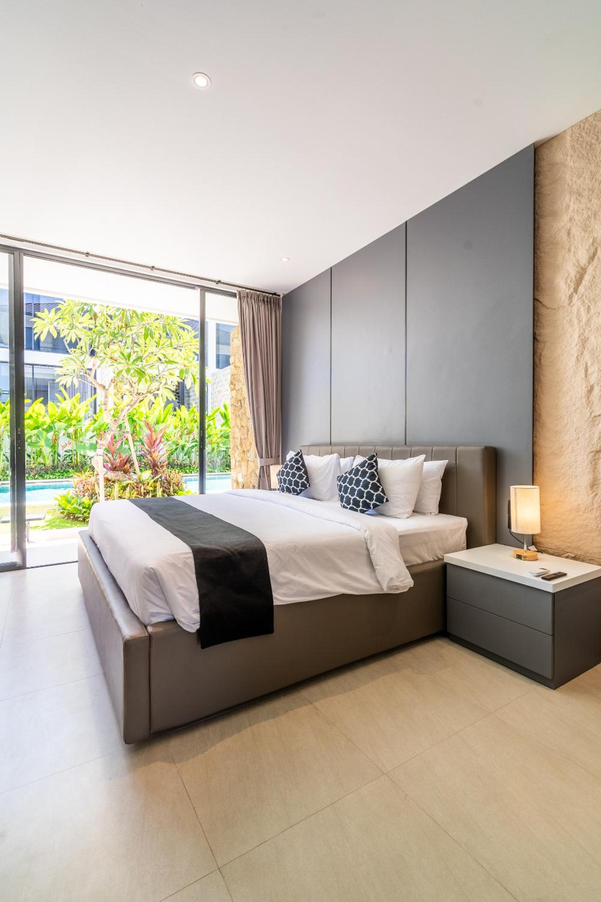 One-Bedroom Apartment with Garden photo 3