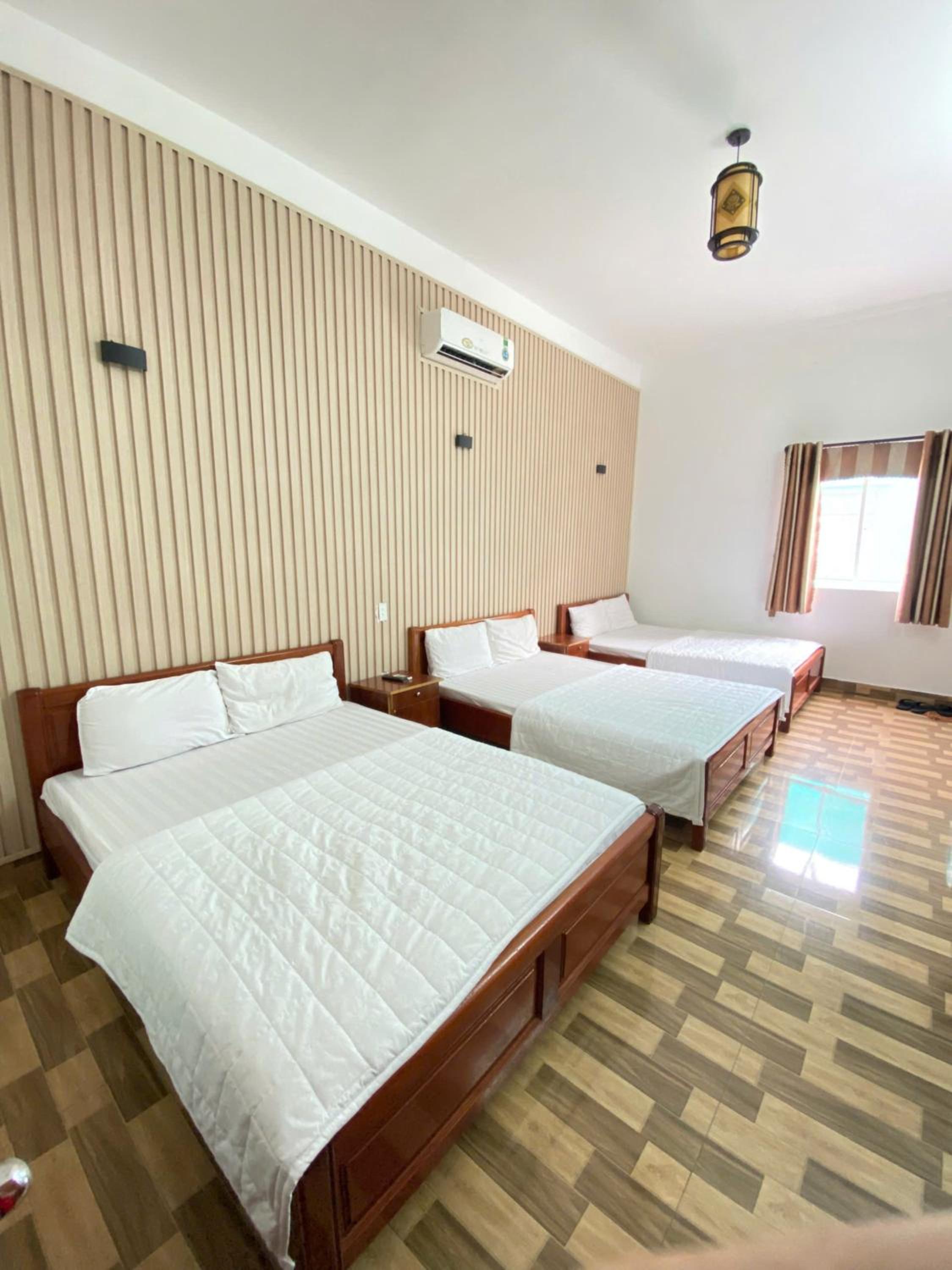 Family Room - Photo 1