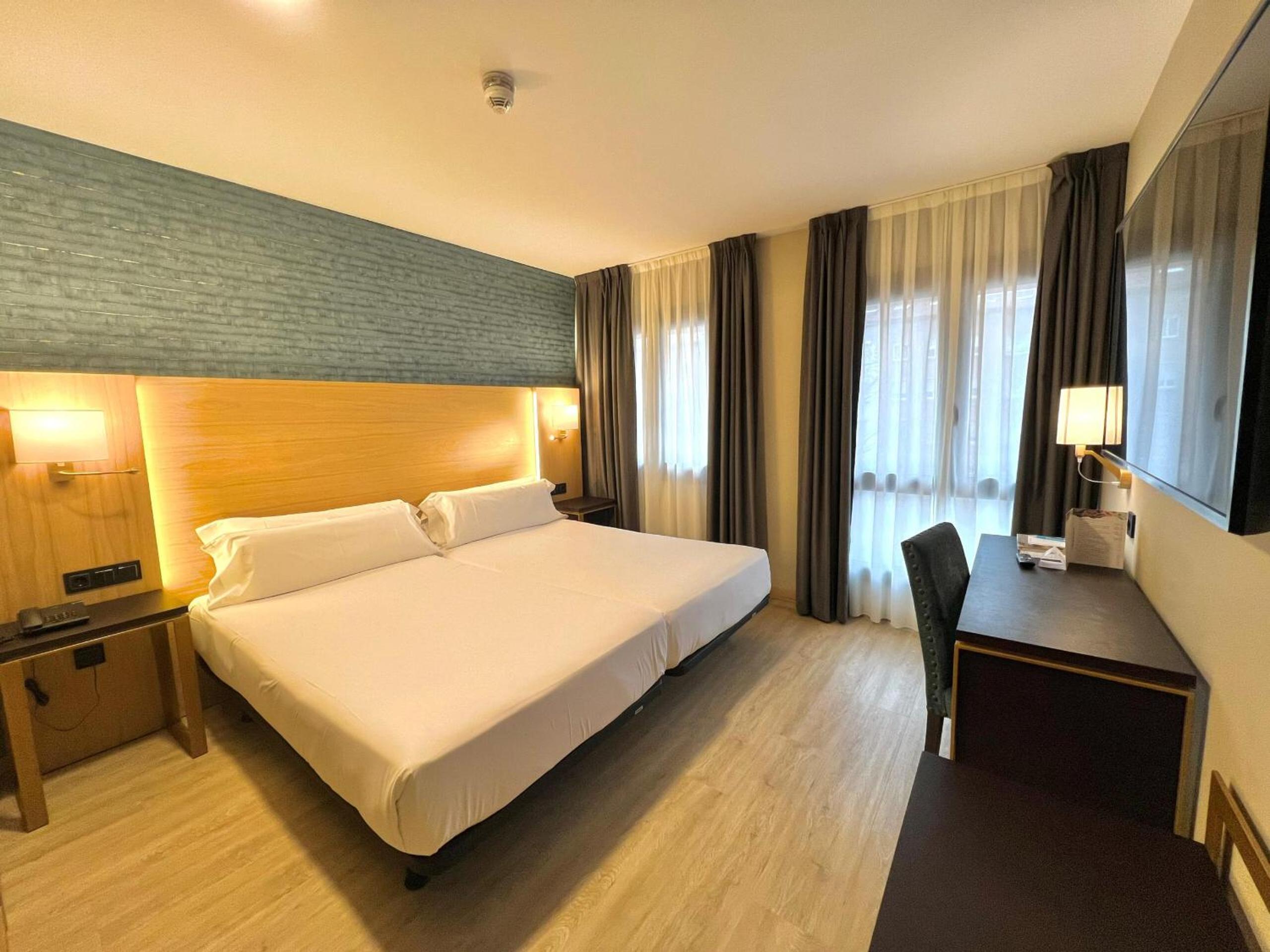 Comfort Double Room - Photo 1