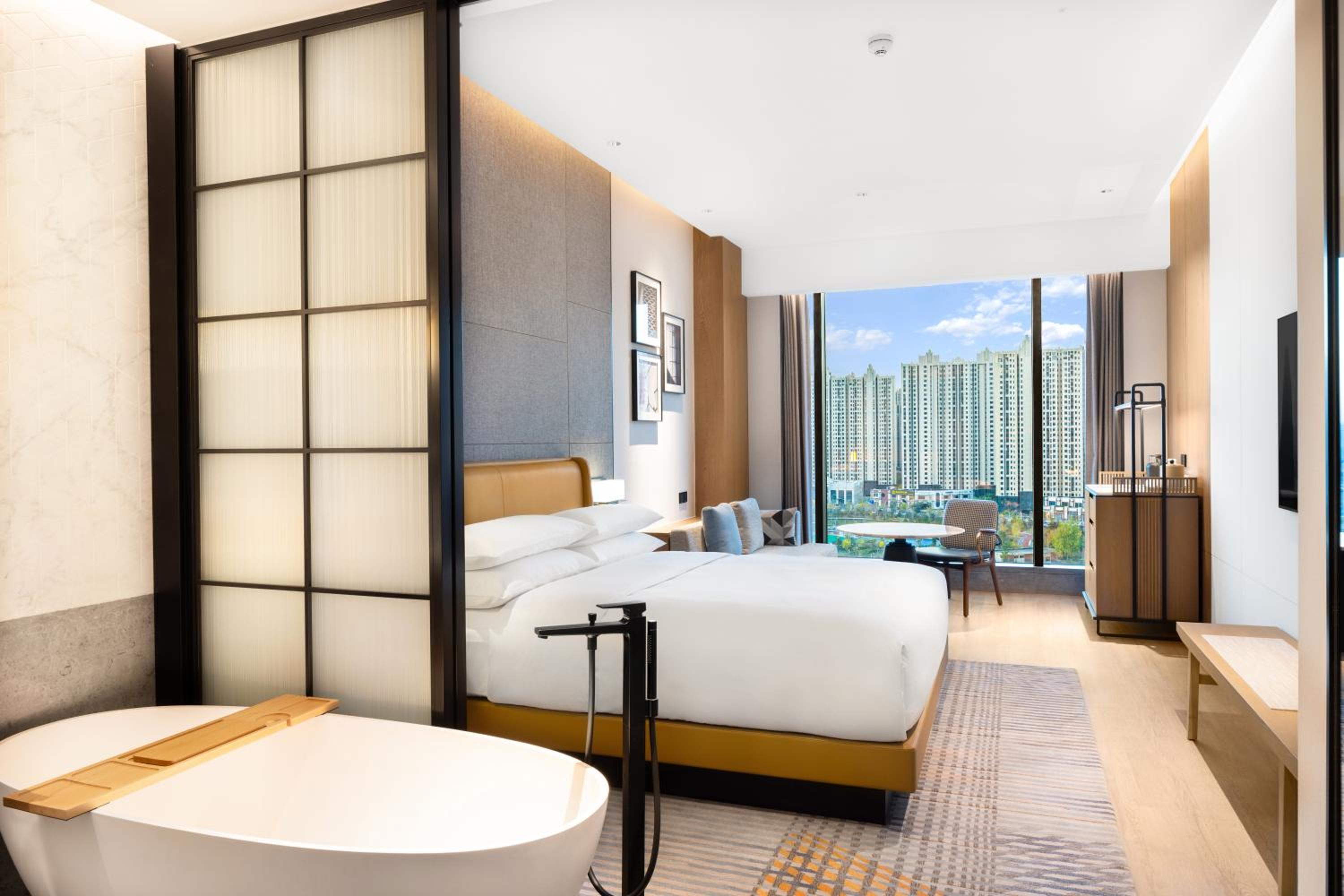 Executive Premium King Room - Club Lounge Access photo 2