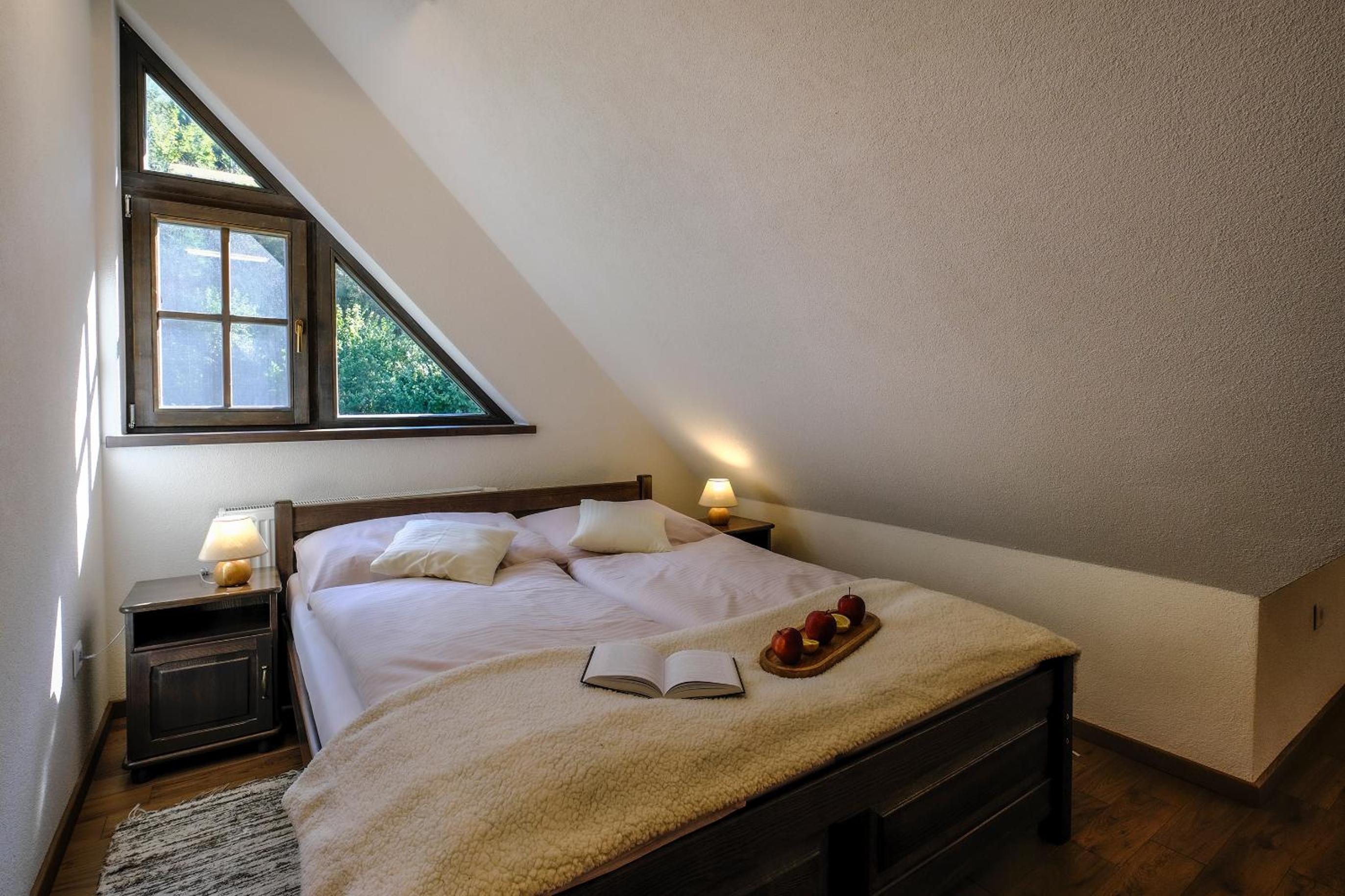 One-Bedroom Apartment - Photo 1