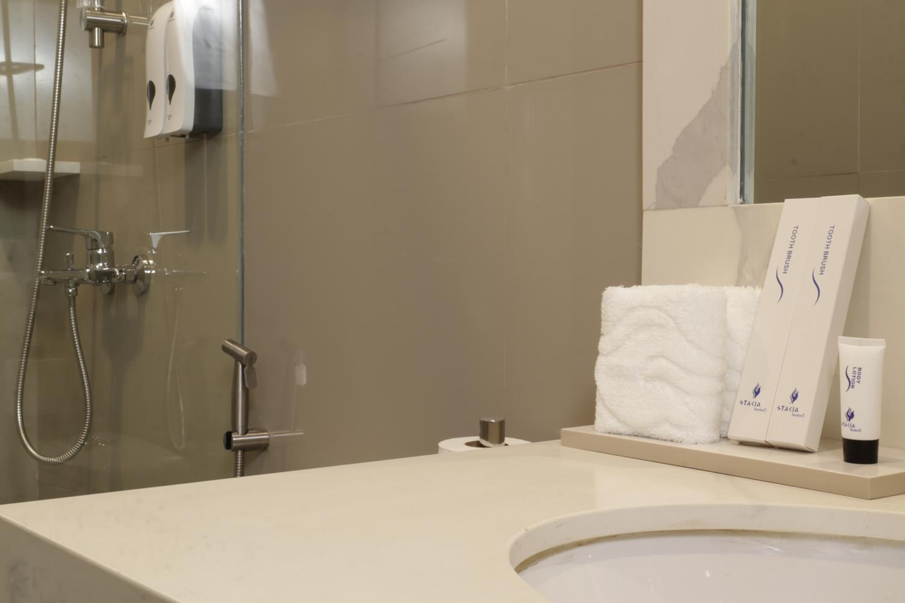 Double or Twin Room - Photo 2