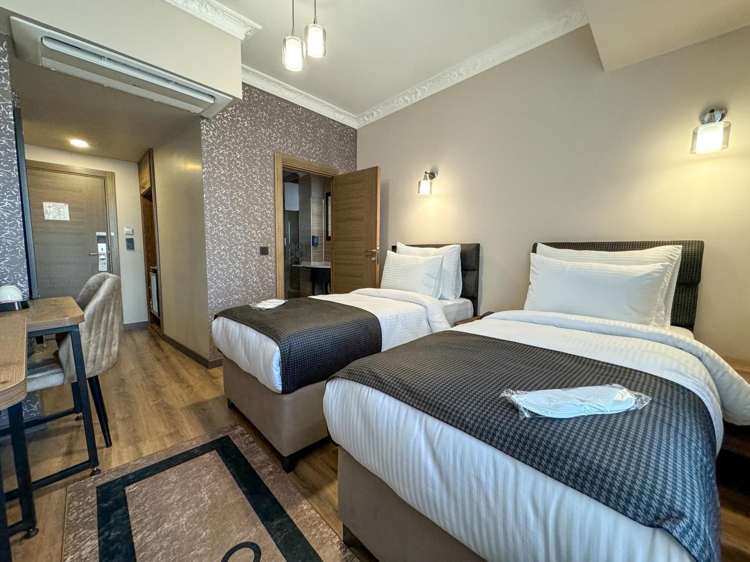 Twin Room photo 1