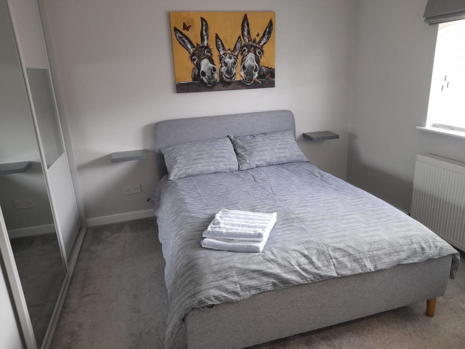 Three-Bedroom House photo 1