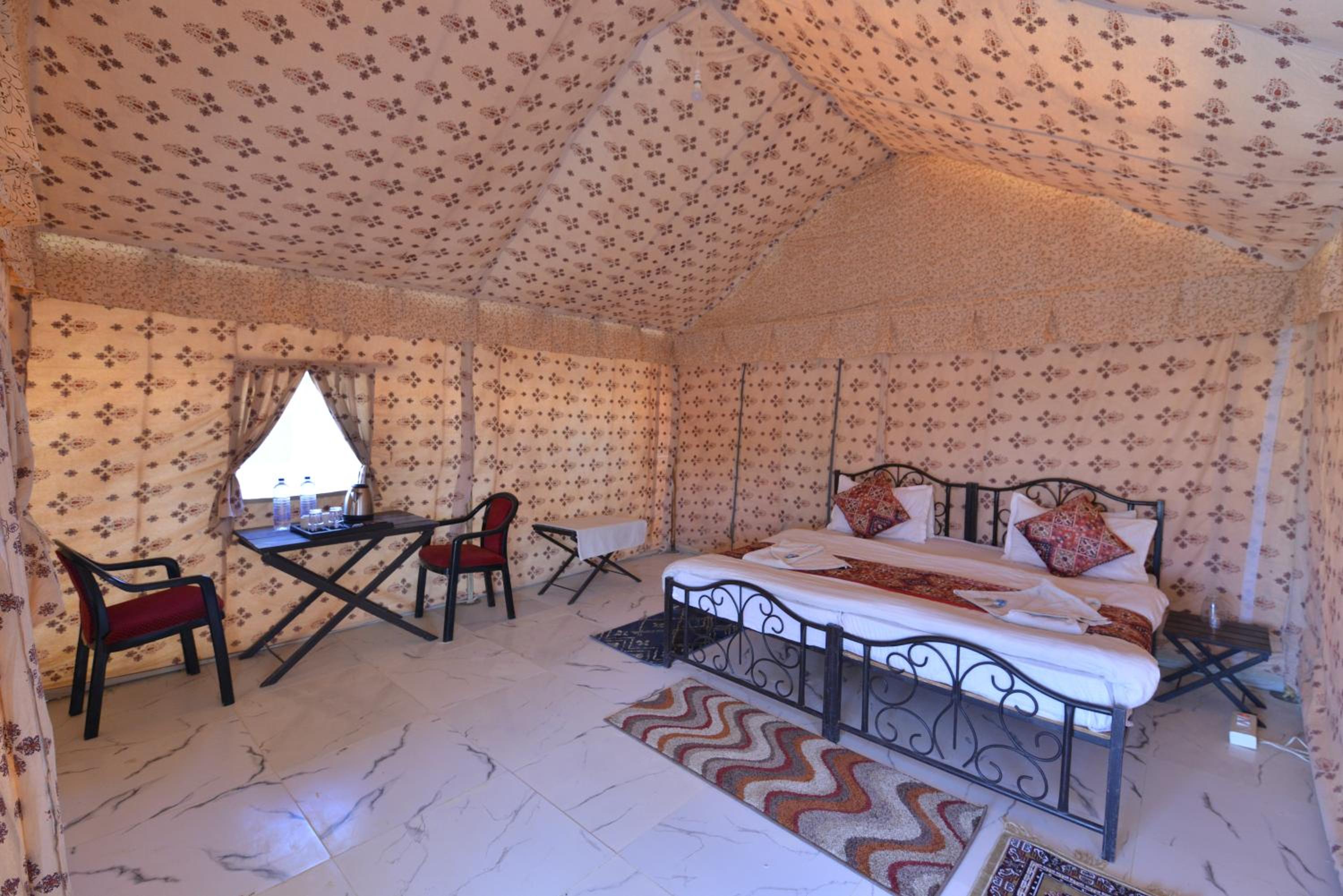 King Room With Balcony photo 2