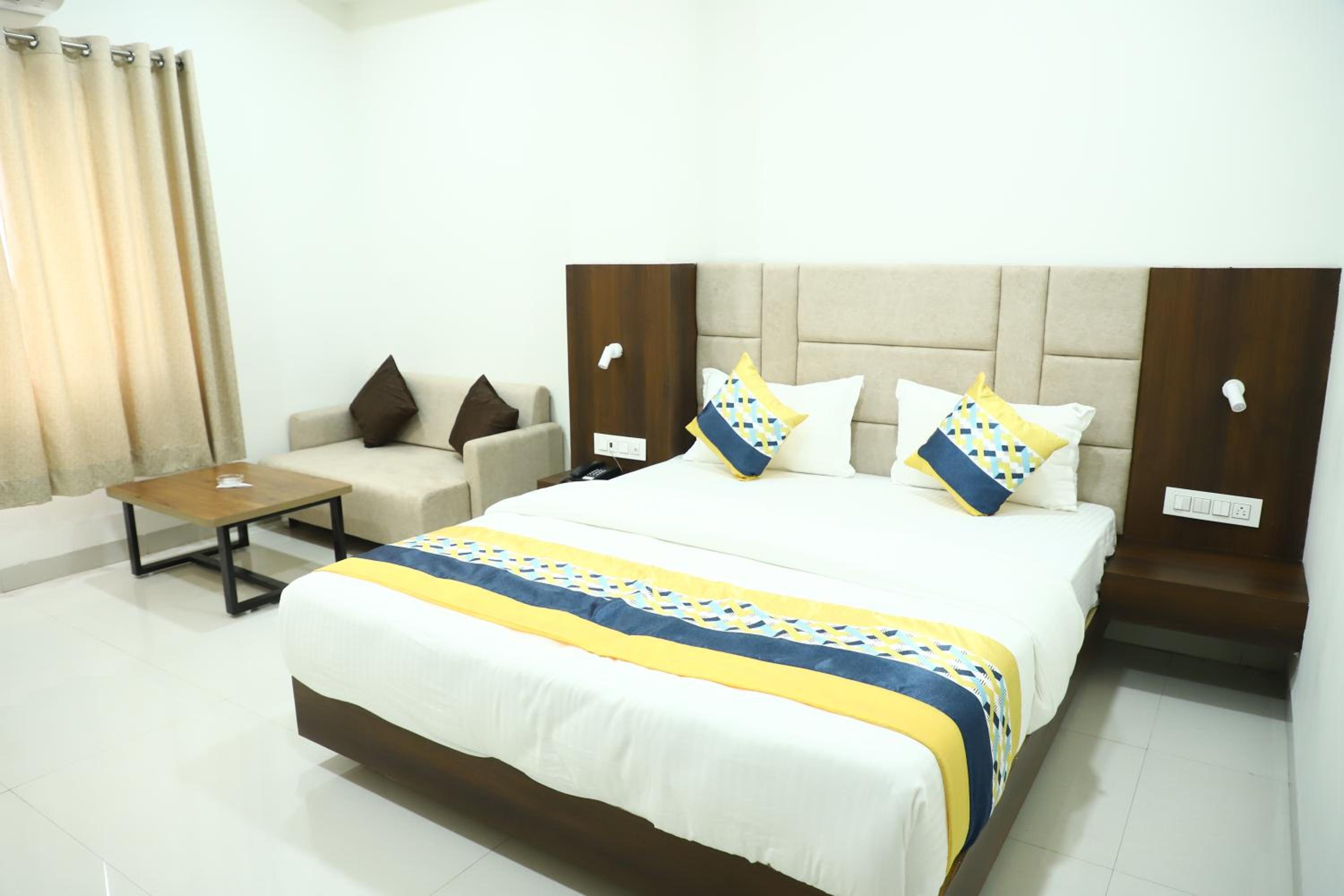 Large Double Room