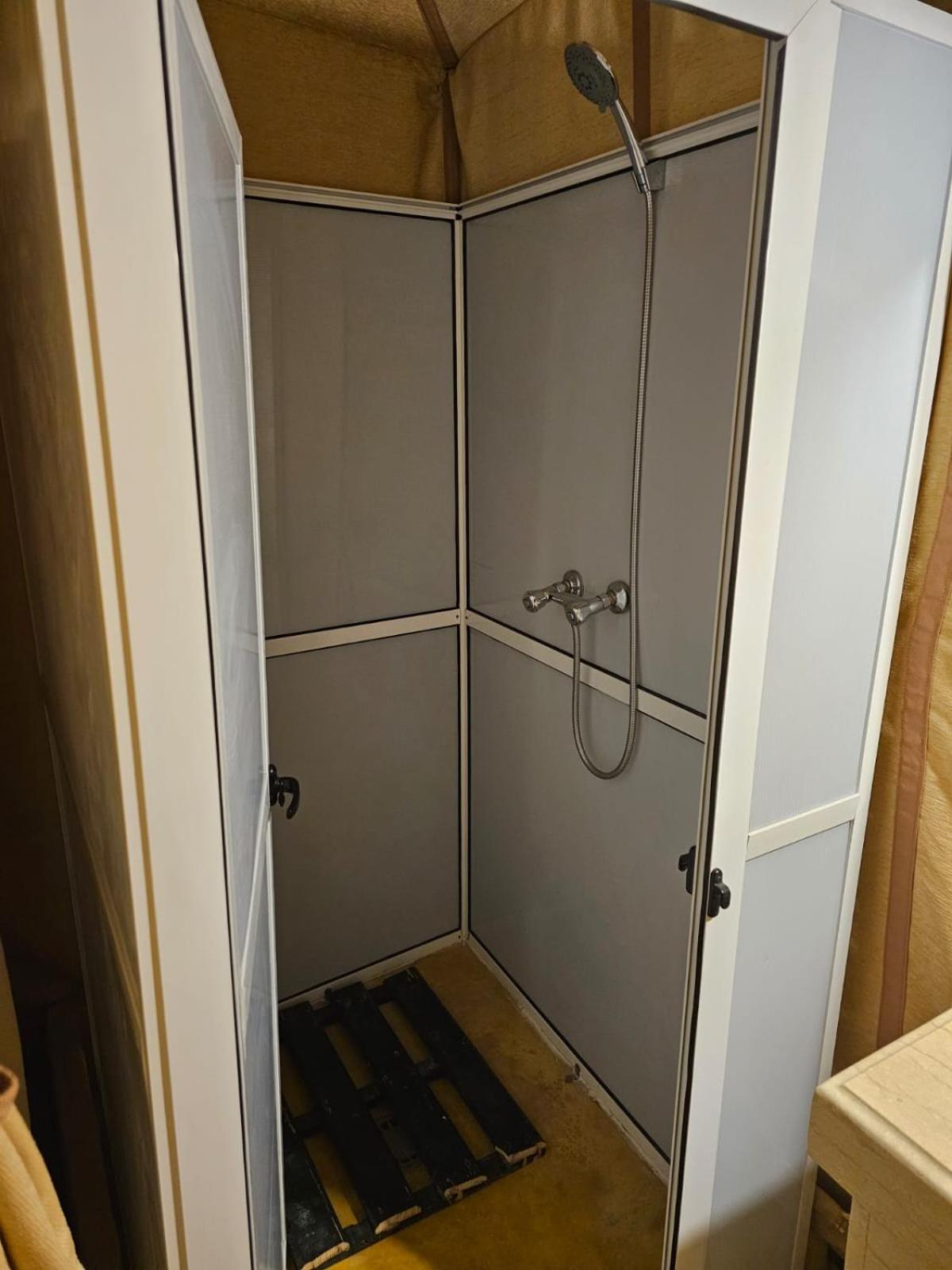 Deluxe Triple Room photo 3