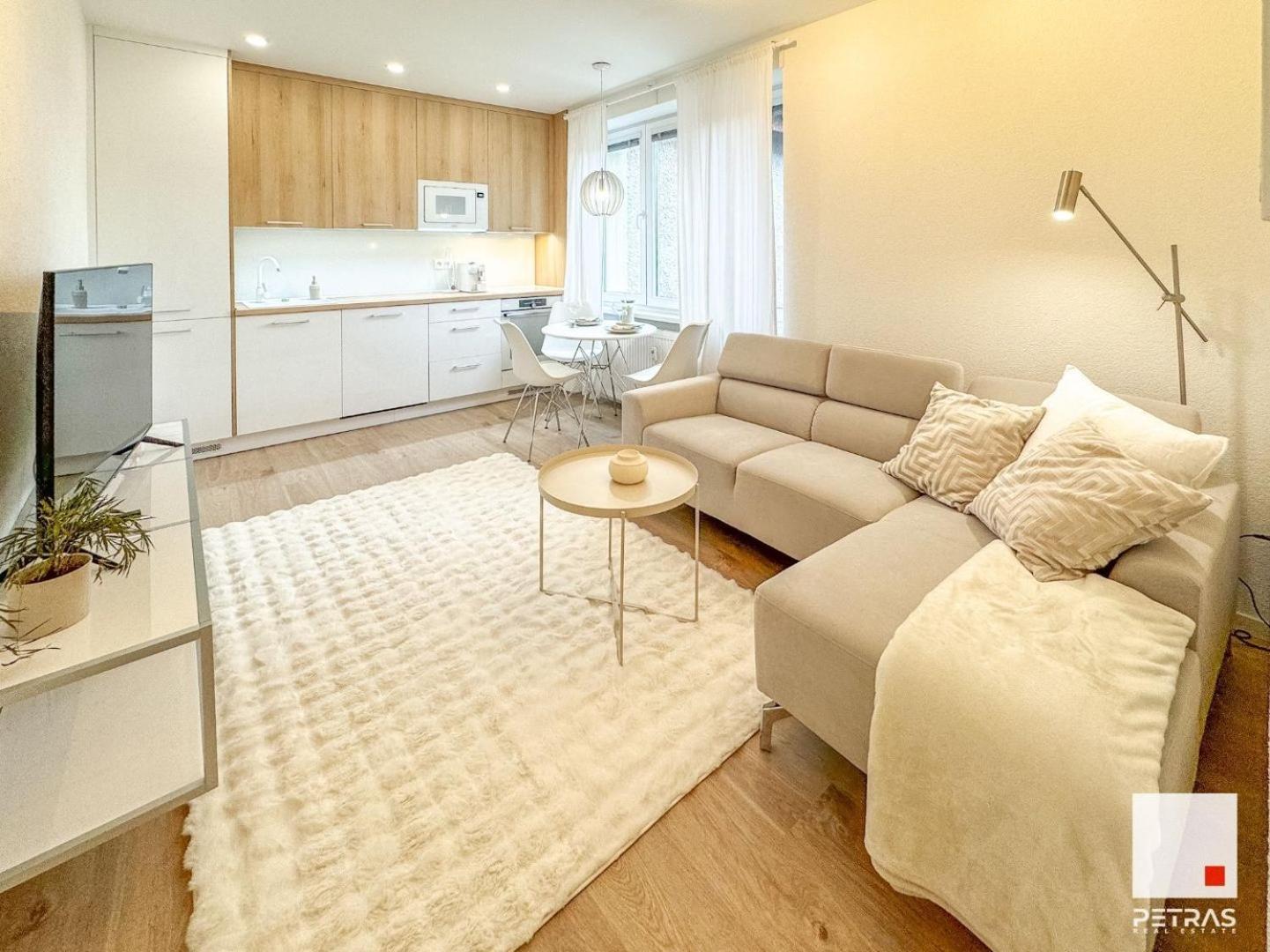 Deluxe Apartment photo 1