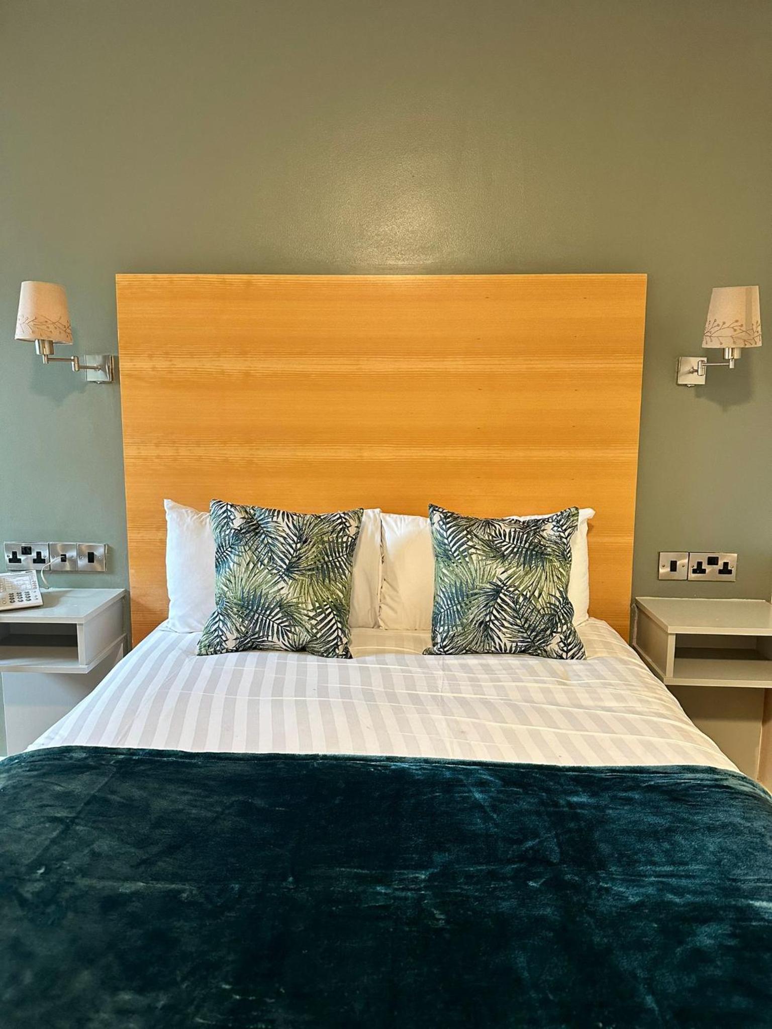 Double Room - Photo 2