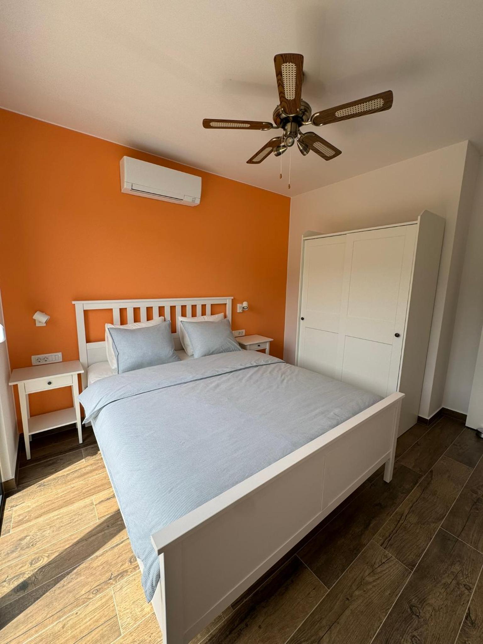 Three-Bedroom Apartment with Sea View photo 1