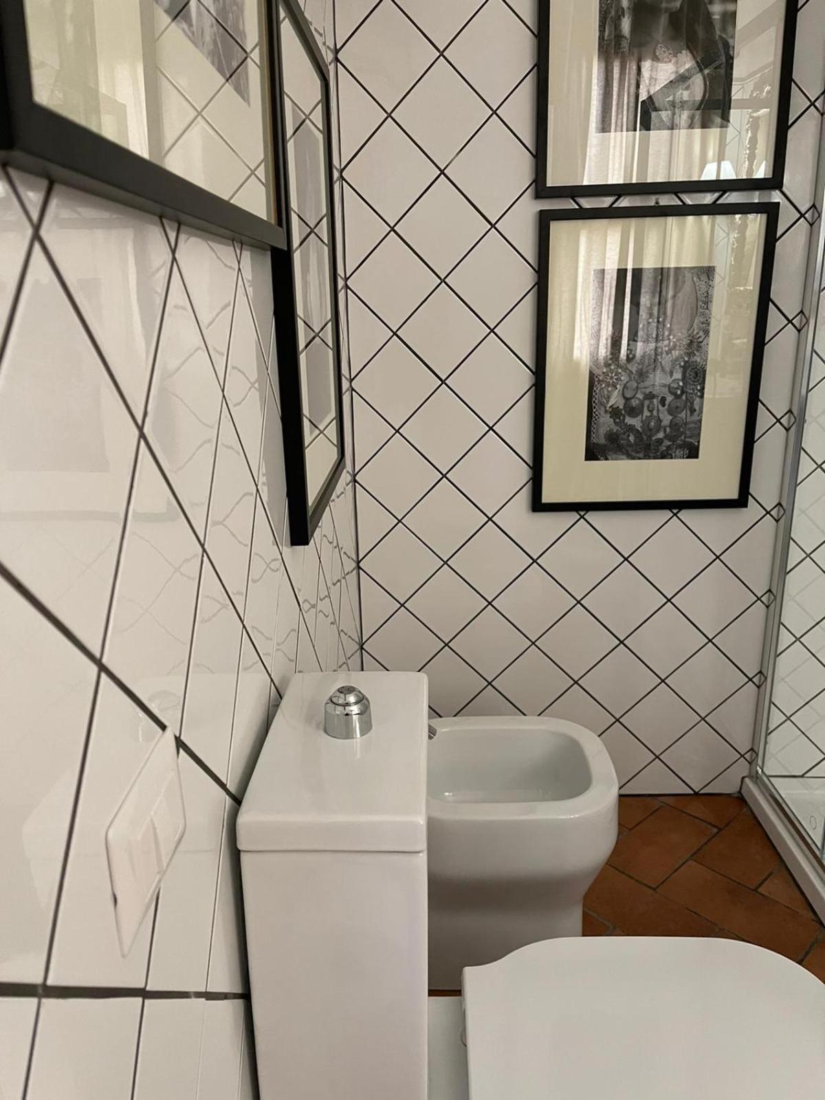 Three-Bedroom House - Photo 9