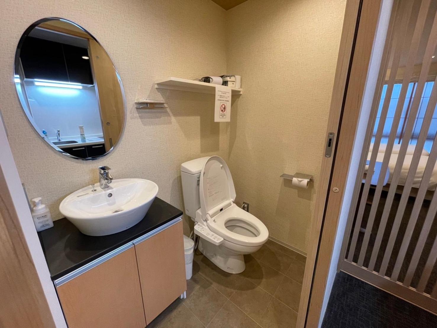 Deluxe Twin Room - Photo 12