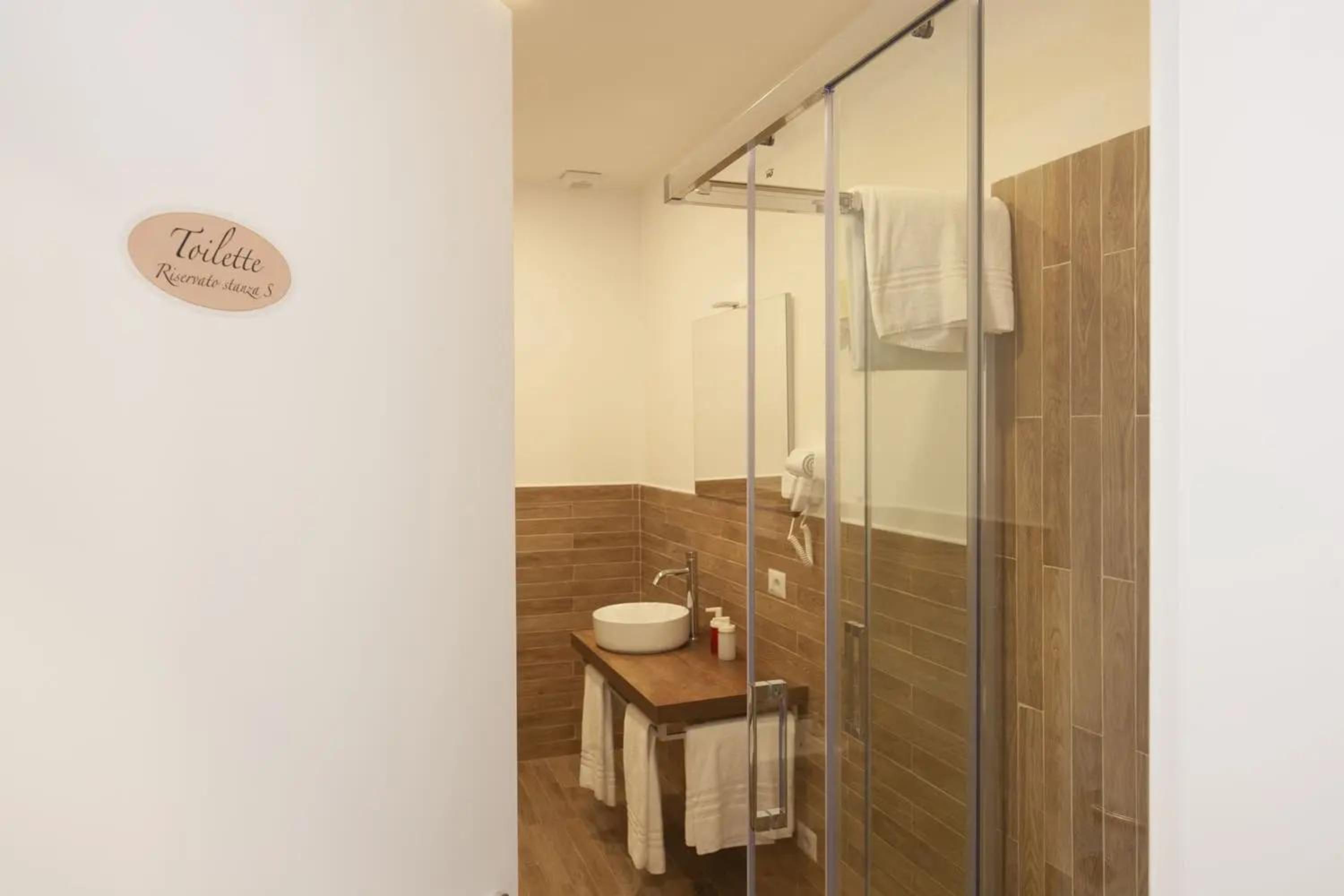 Triple Room with Shower photo 2