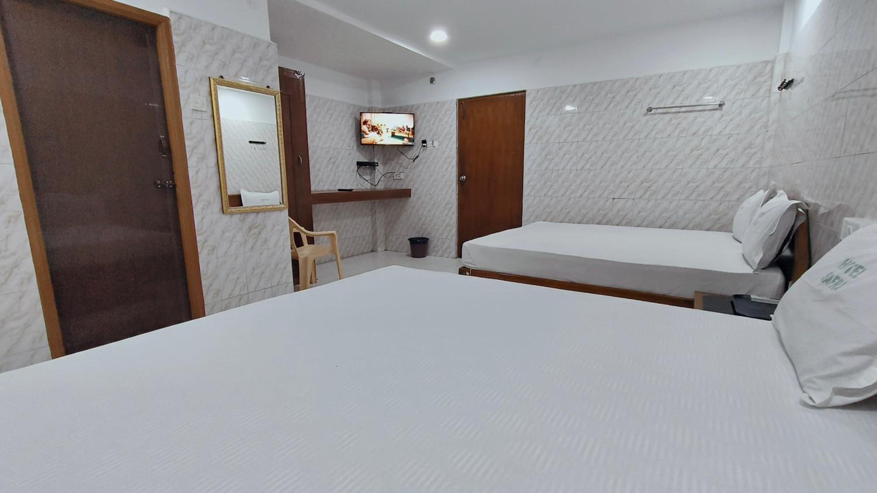 Comfort Quadruple Room - Photo 16