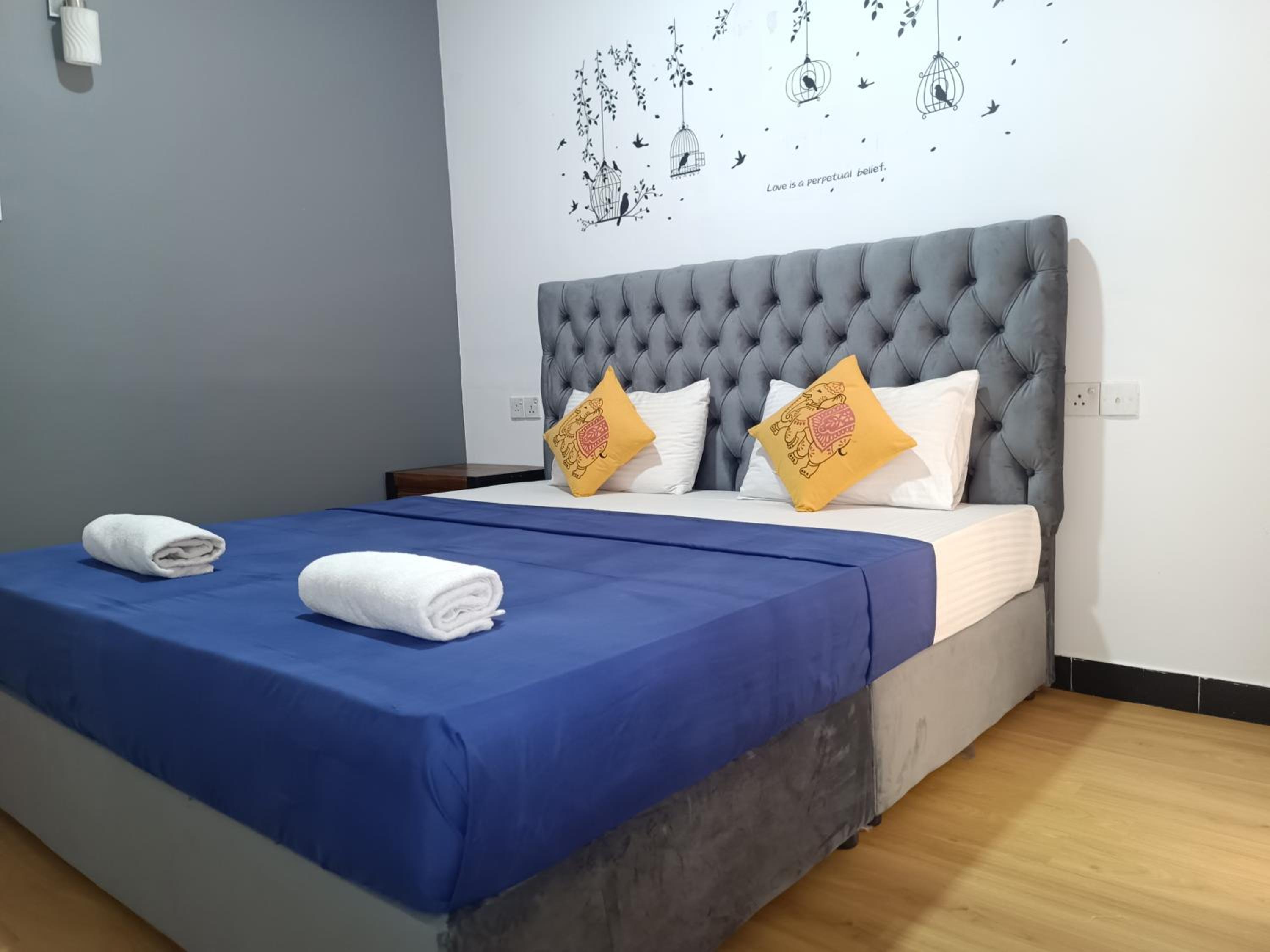 Deluxe Double Room (2 Adults + 1 Child) photo 3