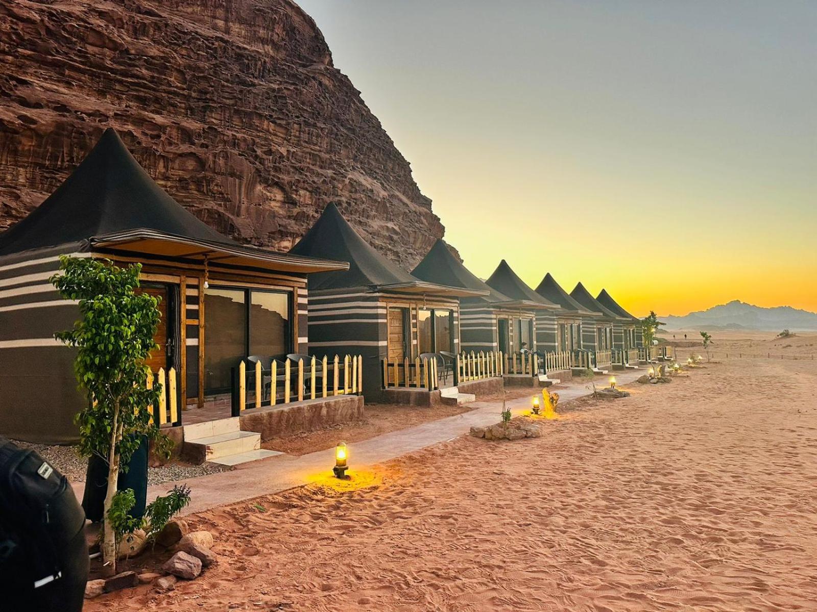 Deluxe Double or Twin Room with Mountain View - Photo 10