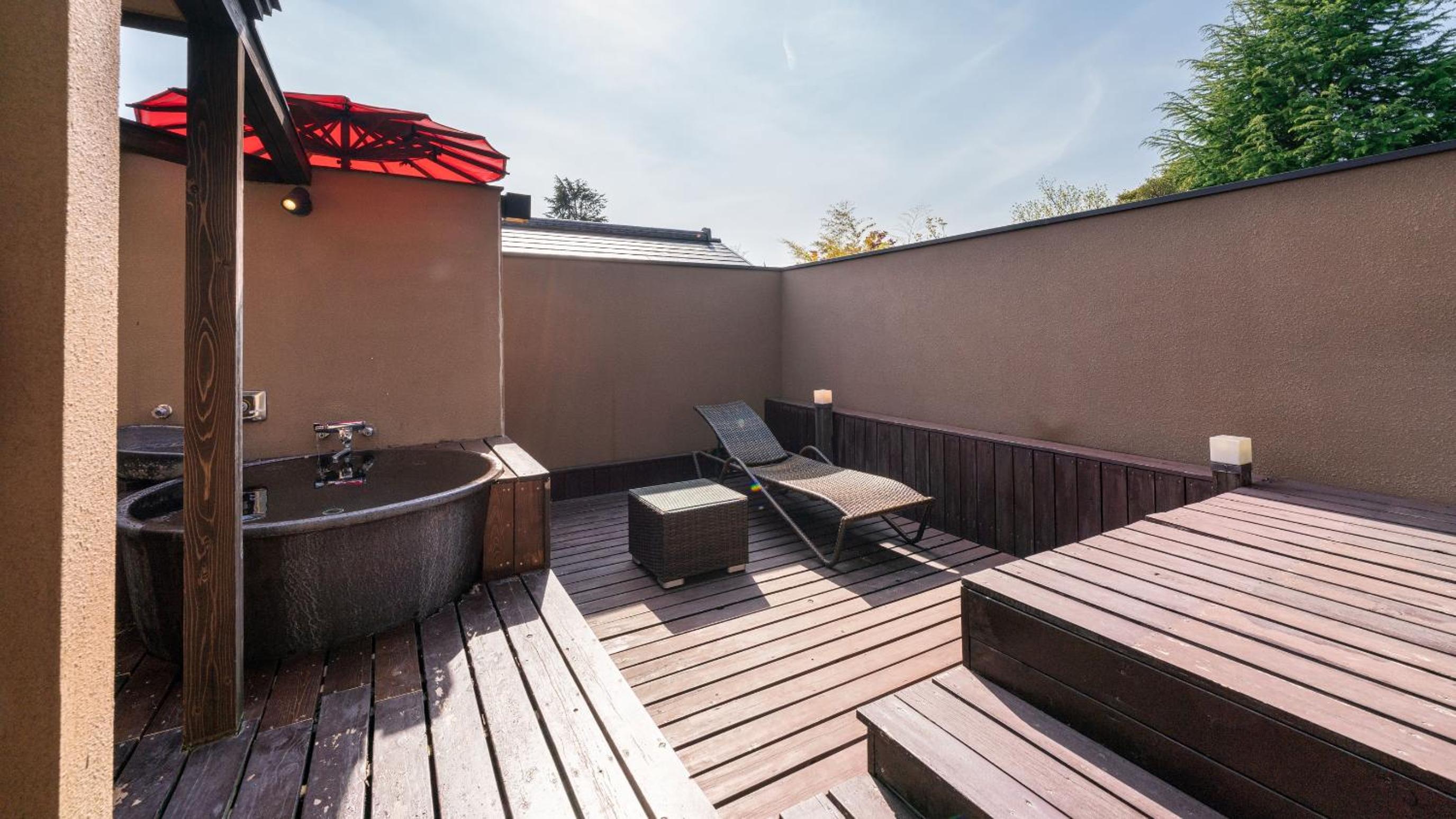 Japanese-Style Room with Open-Air Bath - Photo 2