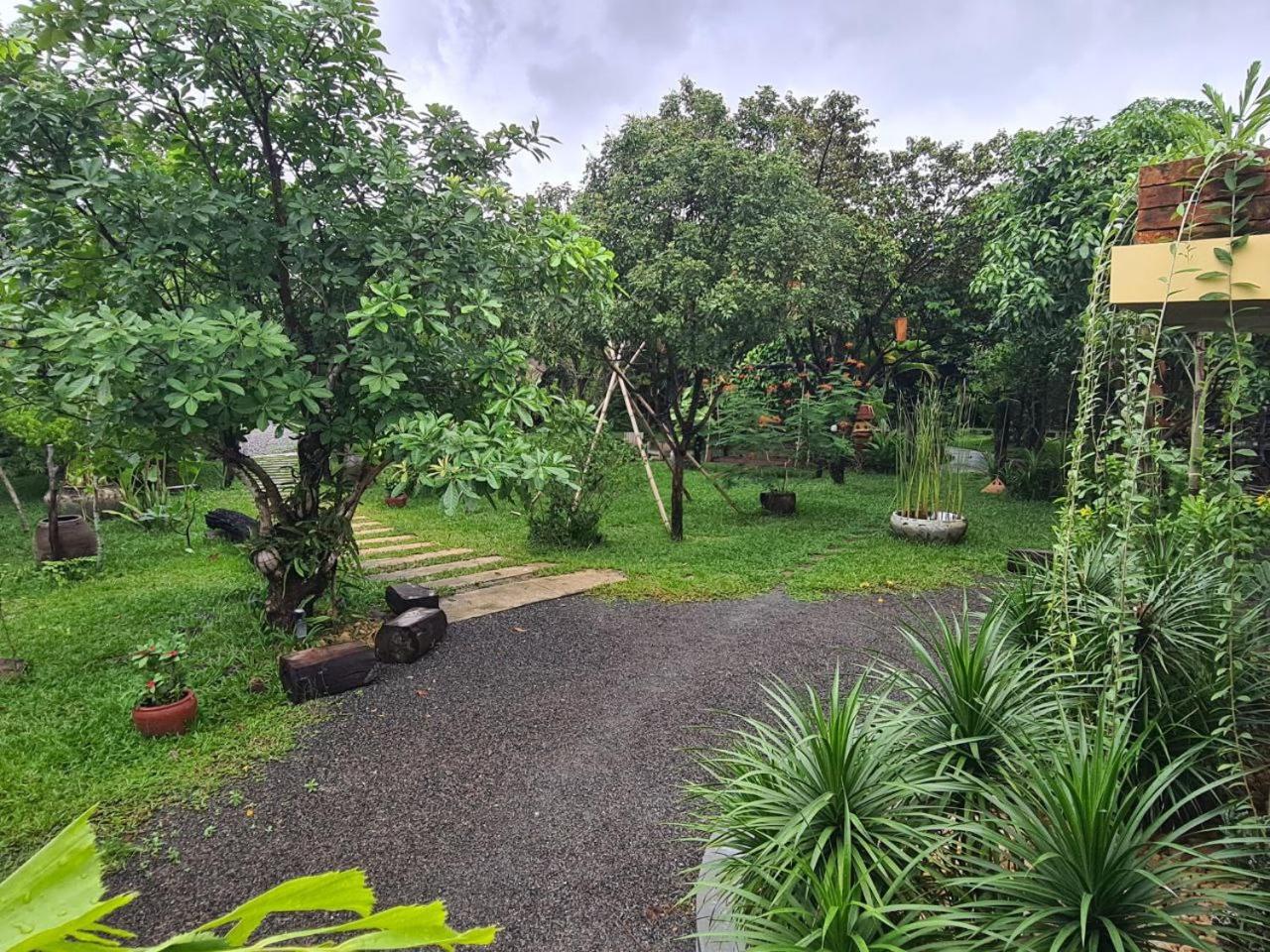 Double Room with Garden View - Photo 3
