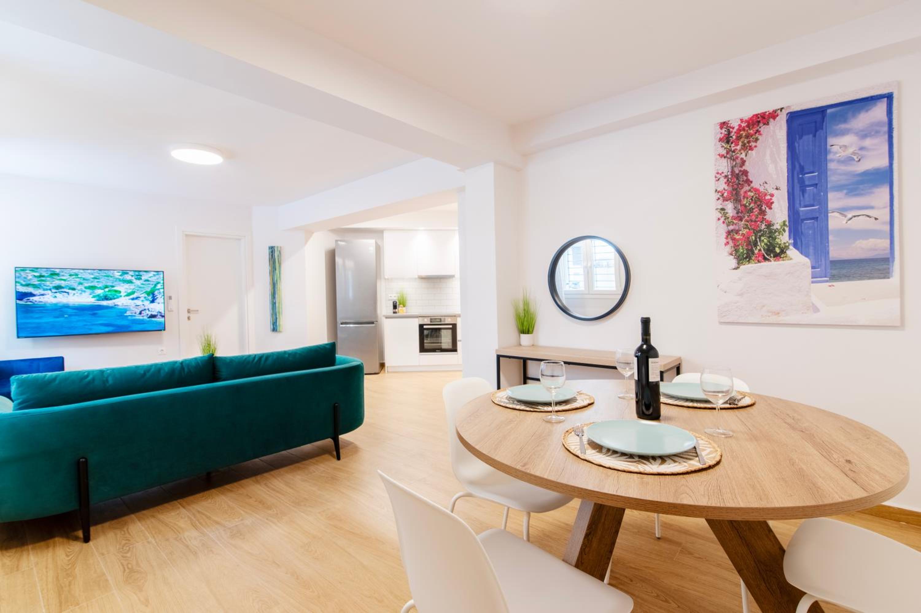 Deluxe Apartment