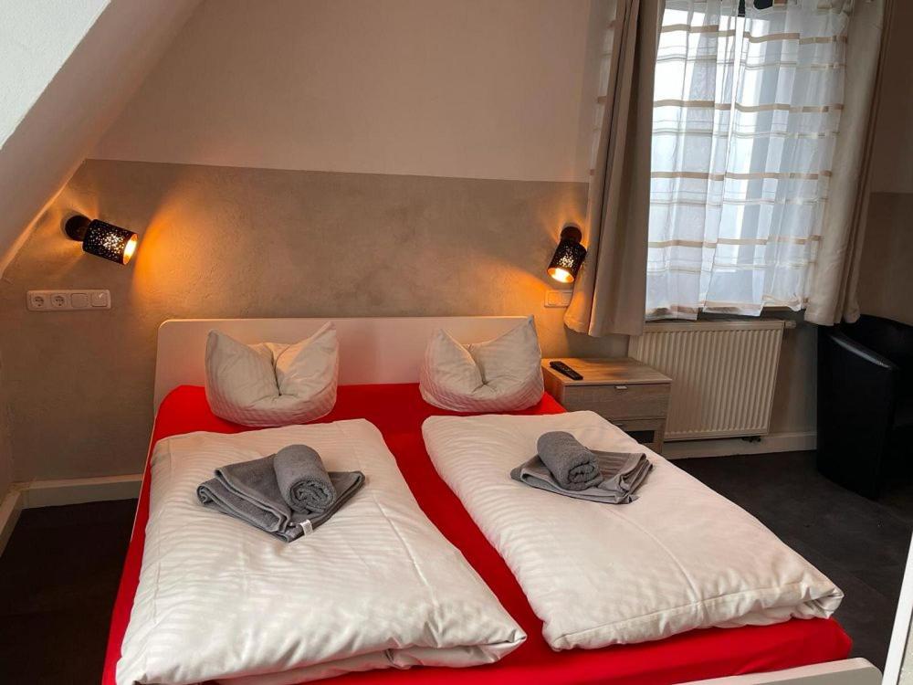 Standard Double Room - Photo 3