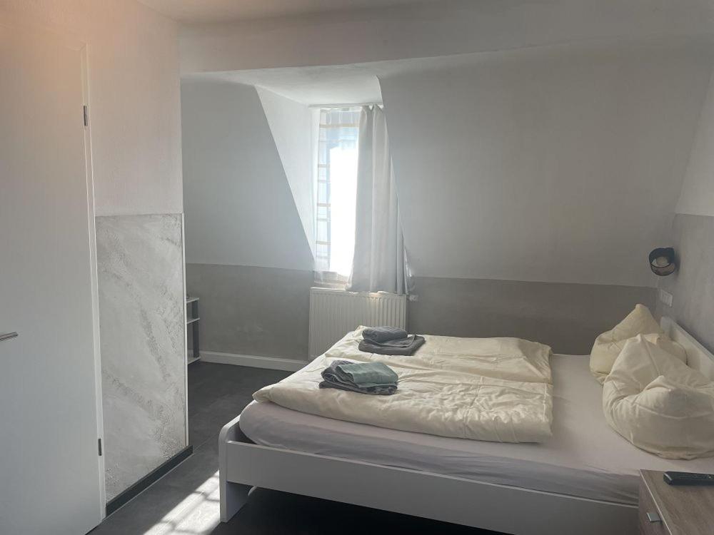 Standard Double Room - Photo 4