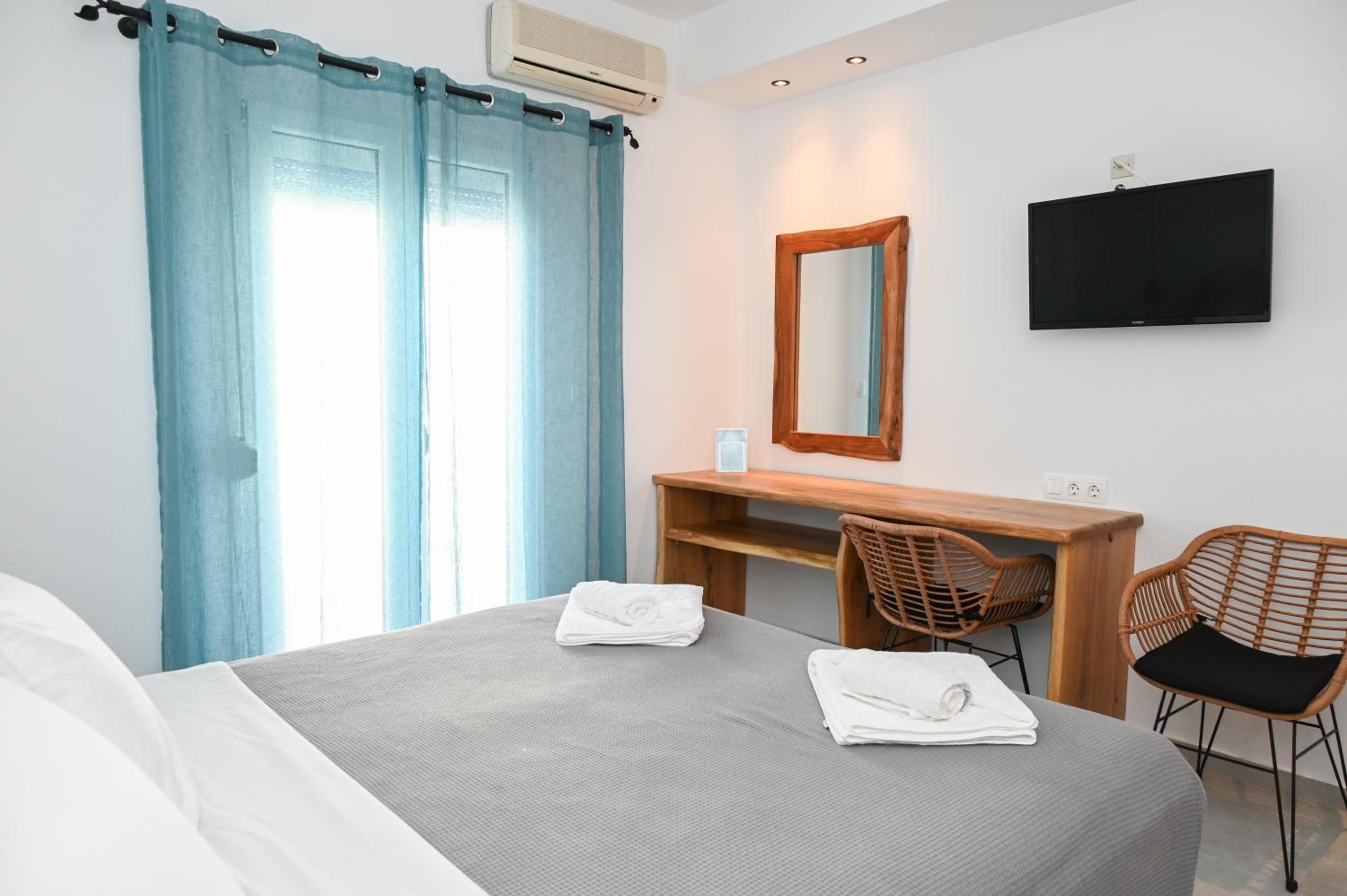 Double Room with Sea View photo 2