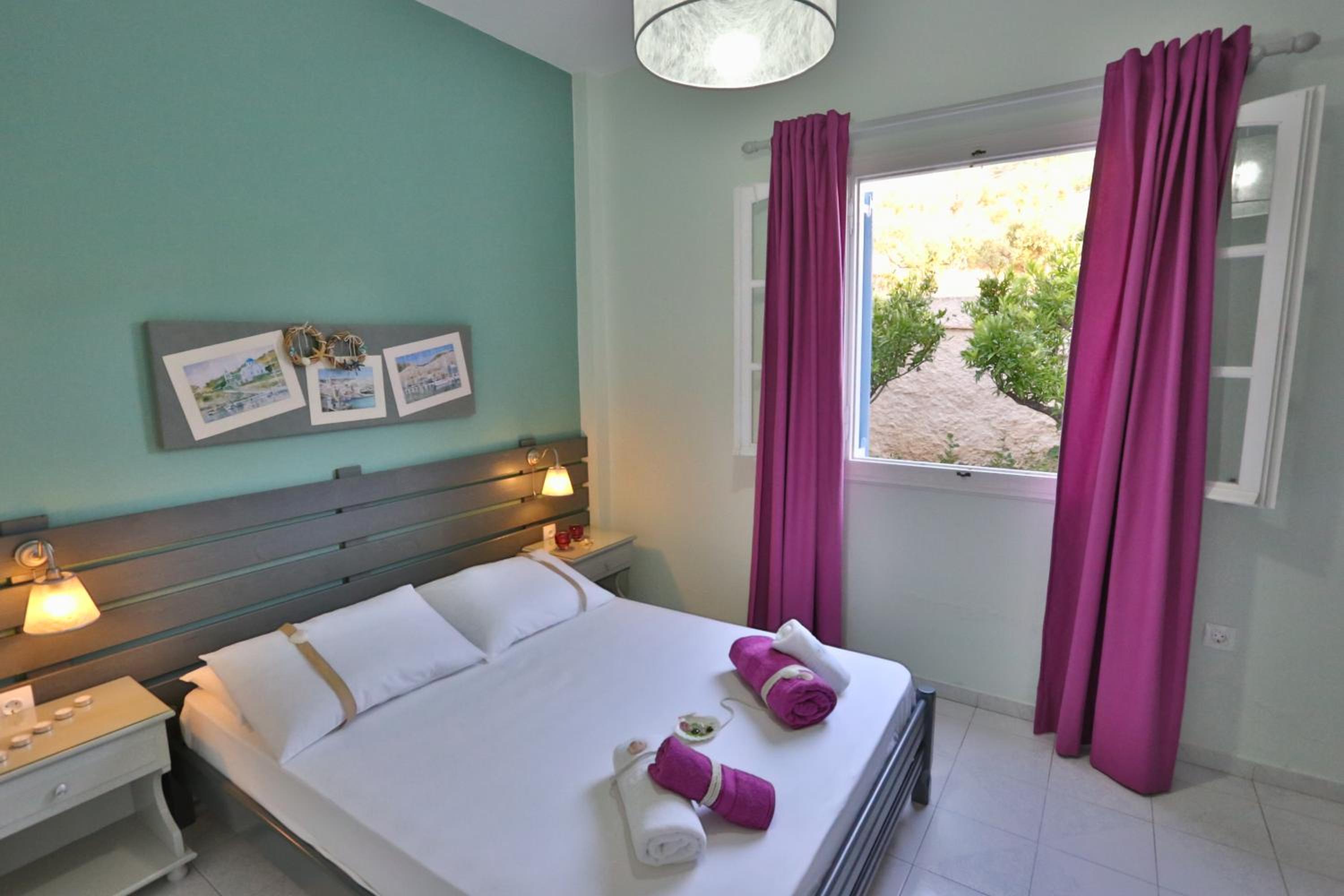Deluxe One-Bedroom Apartment with Garden View photo 1