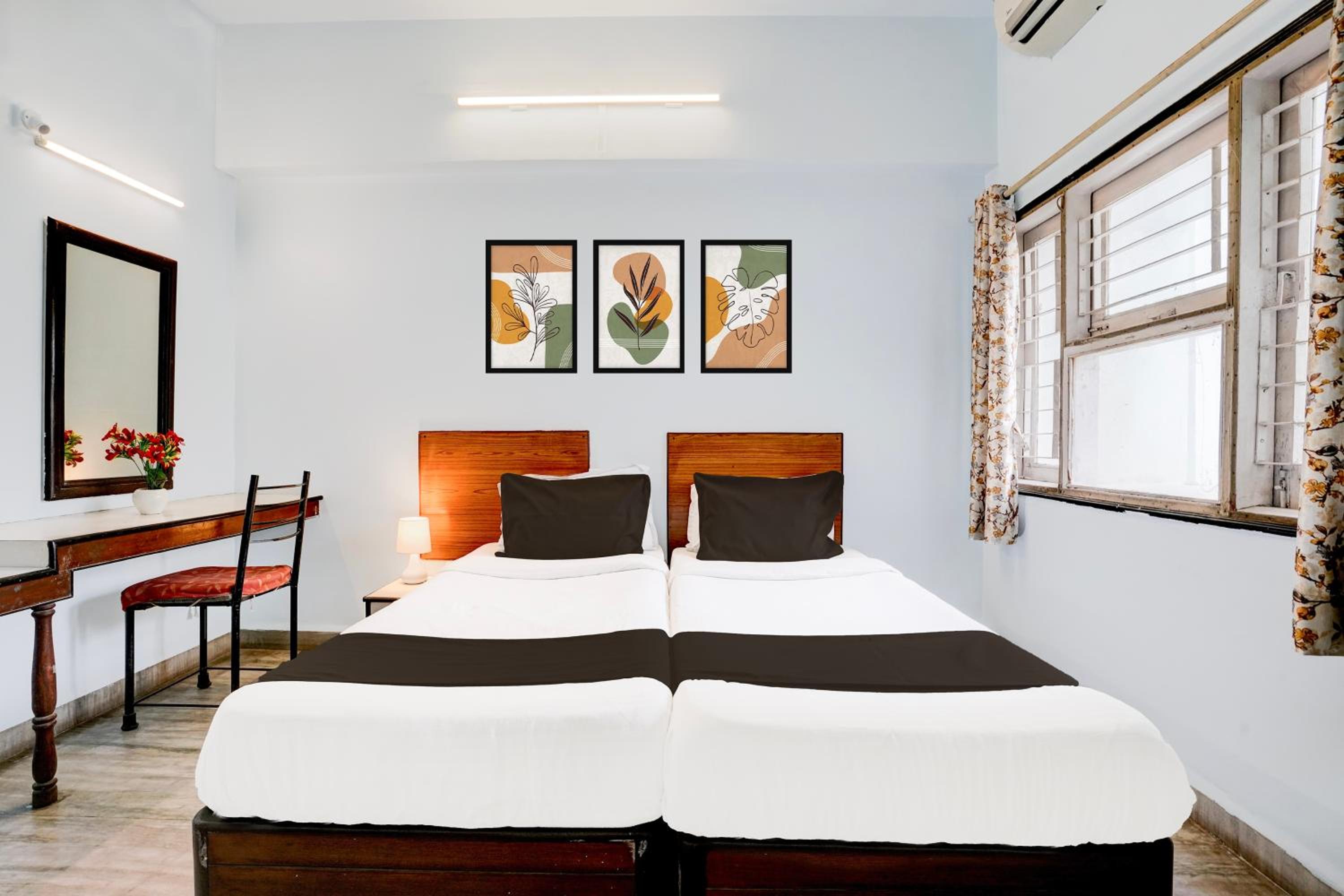 Classic Triple Room photo 2