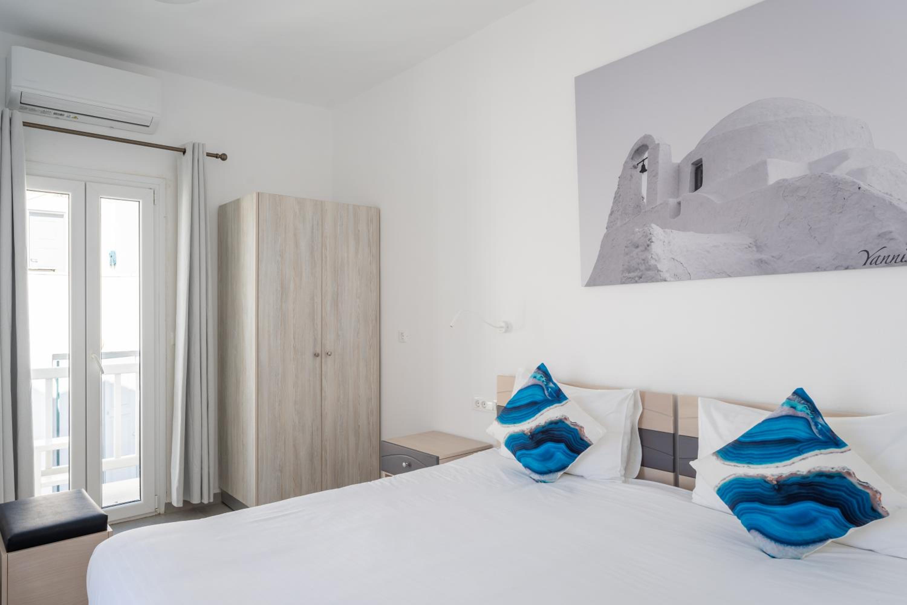 Deluxe Double or Twin Room with City View