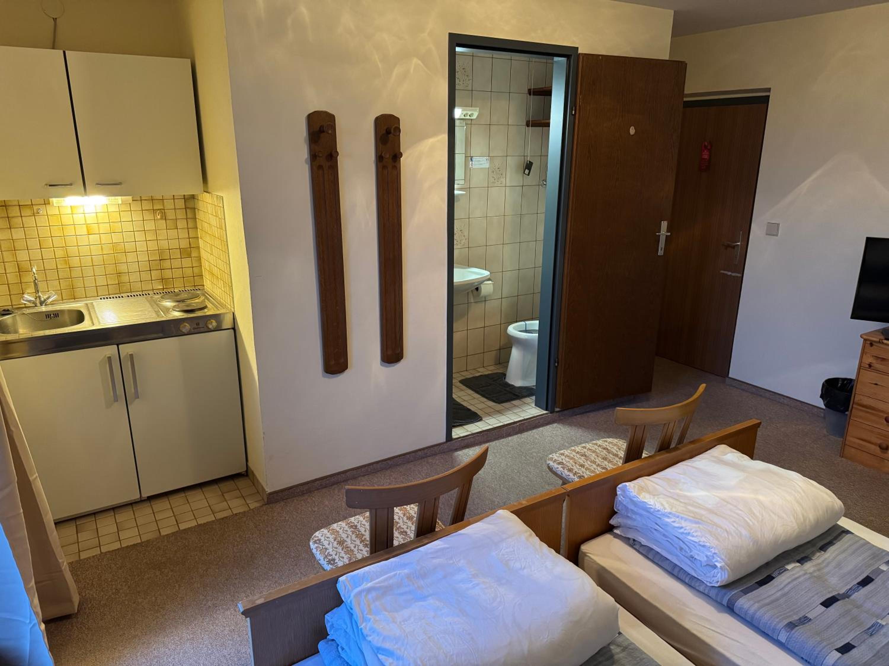 Twin Room with Balcony photo 3