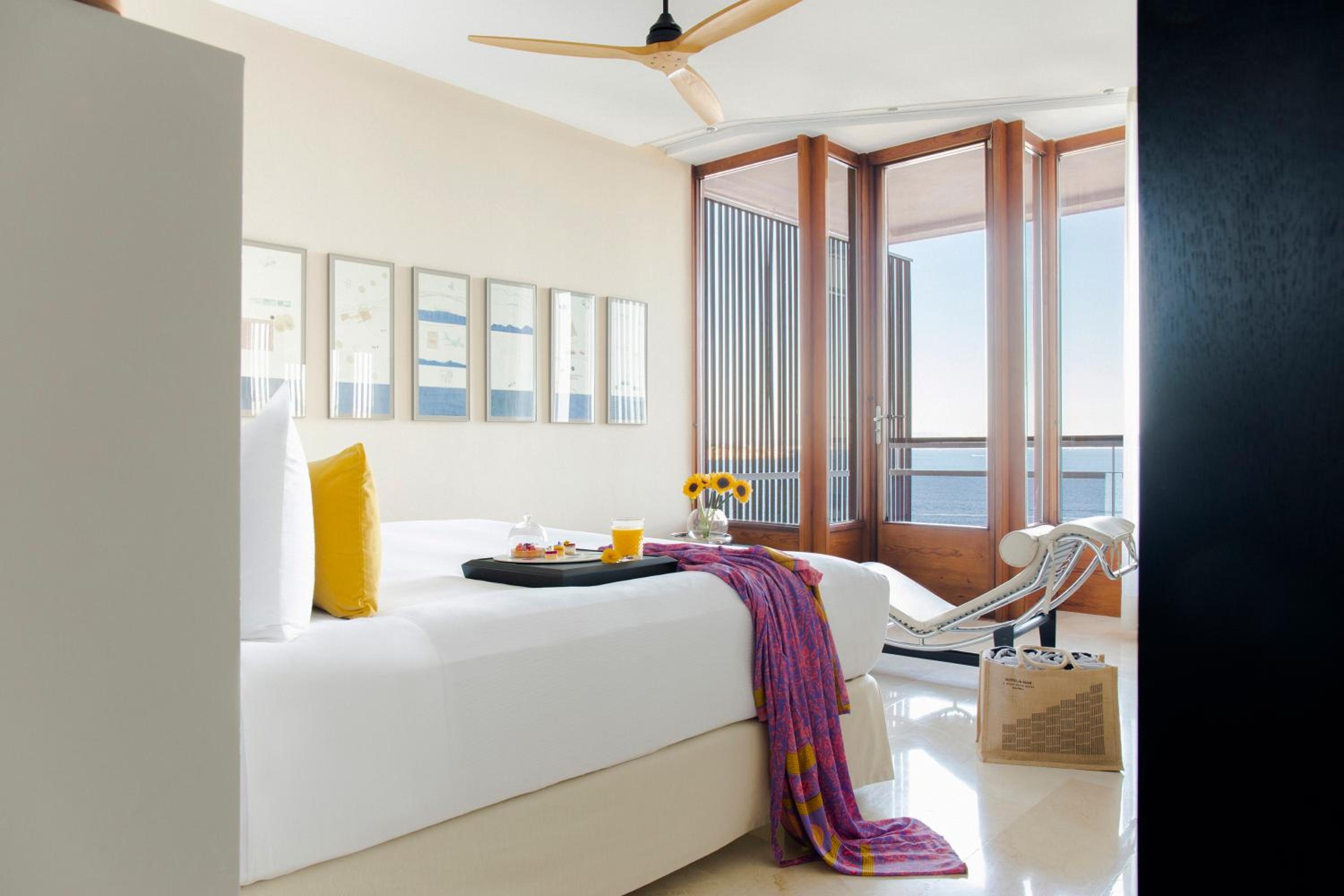 Grand Suite with Sea View thumbnail 5