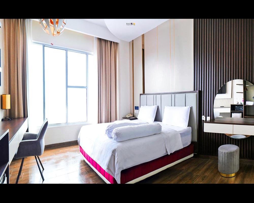 Large Double Room - Photo 2