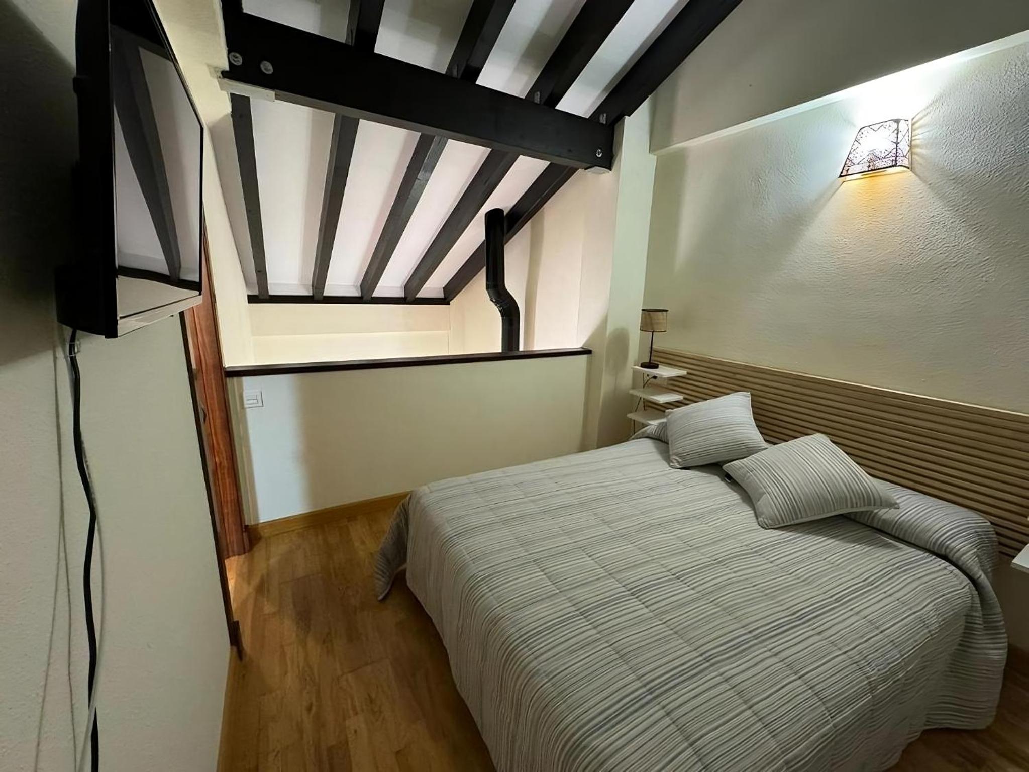 Two-Bedroom House photo 3