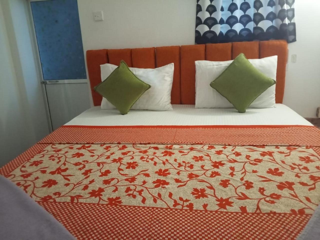 Budget Double Room photo 2