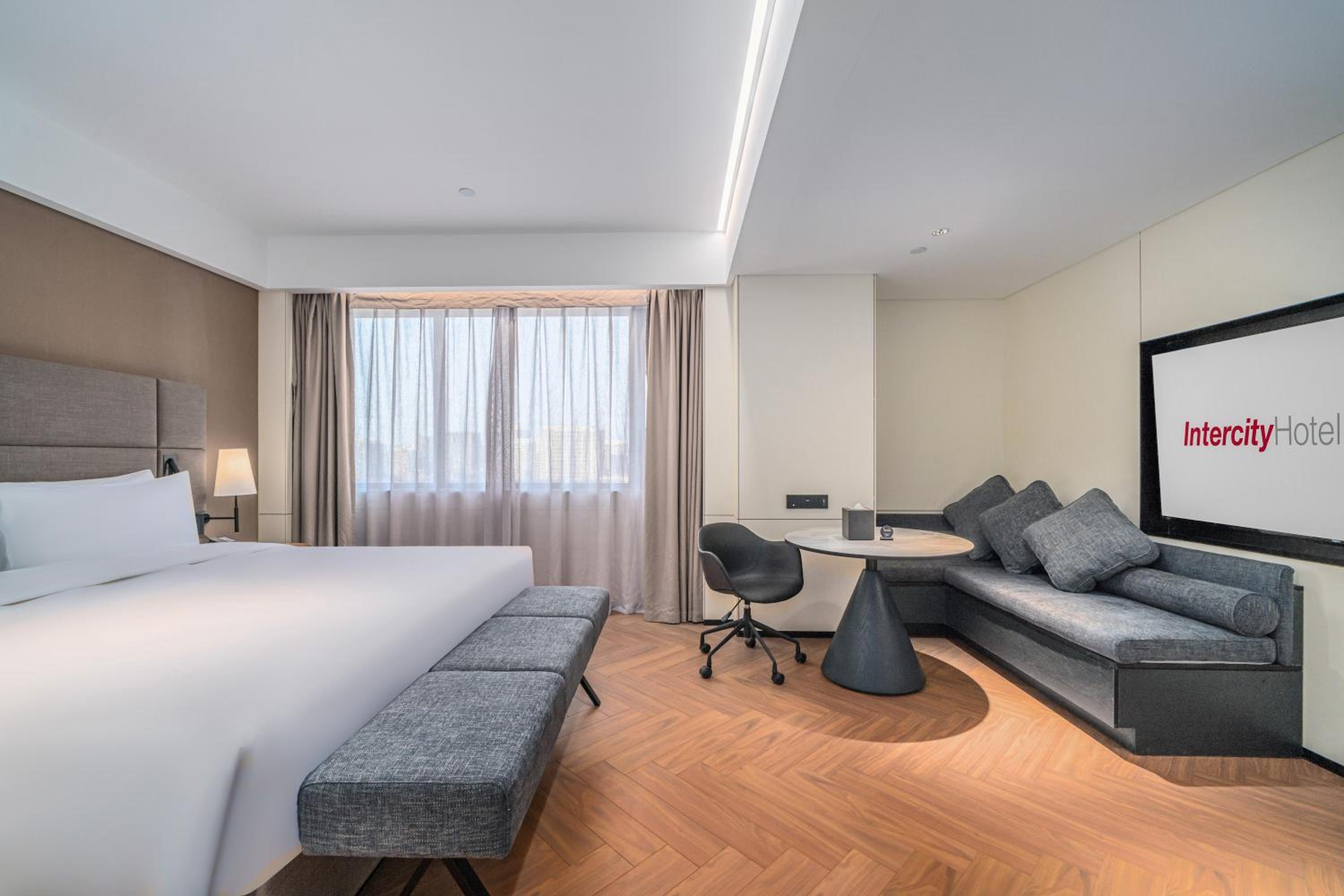 Executive King Room