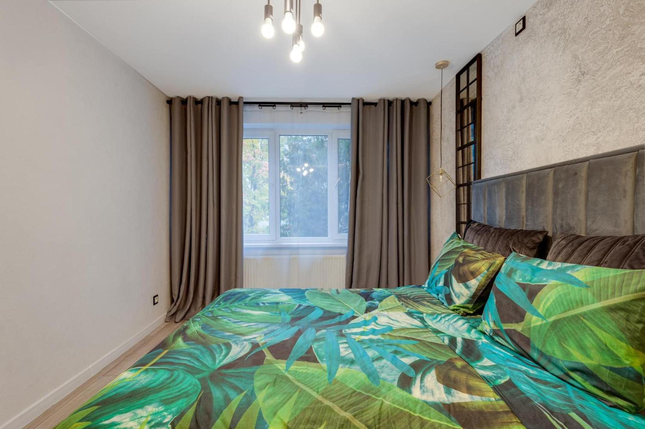 Apartment with Balcony - Photo 24