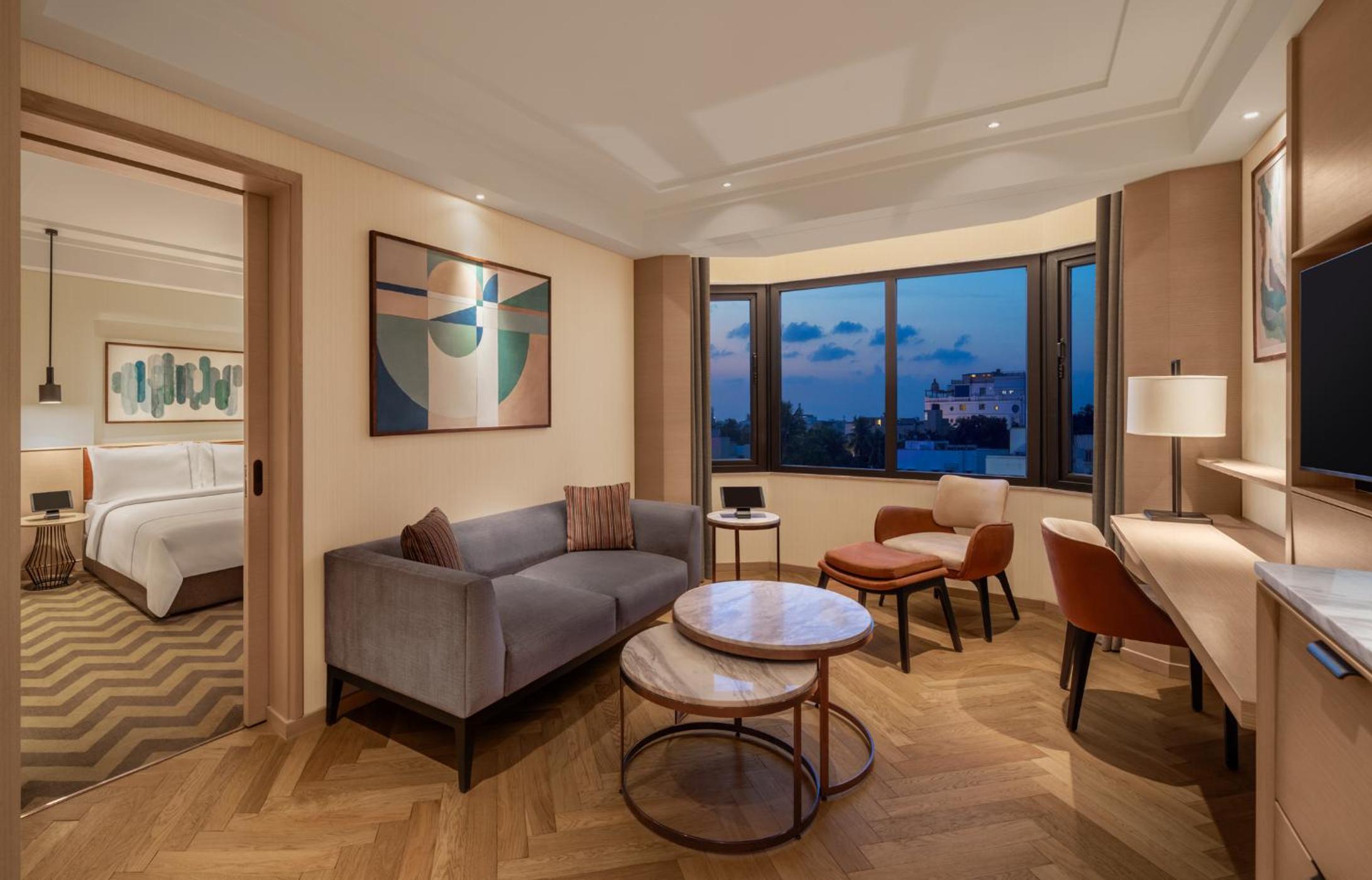 Suite - Photo 8