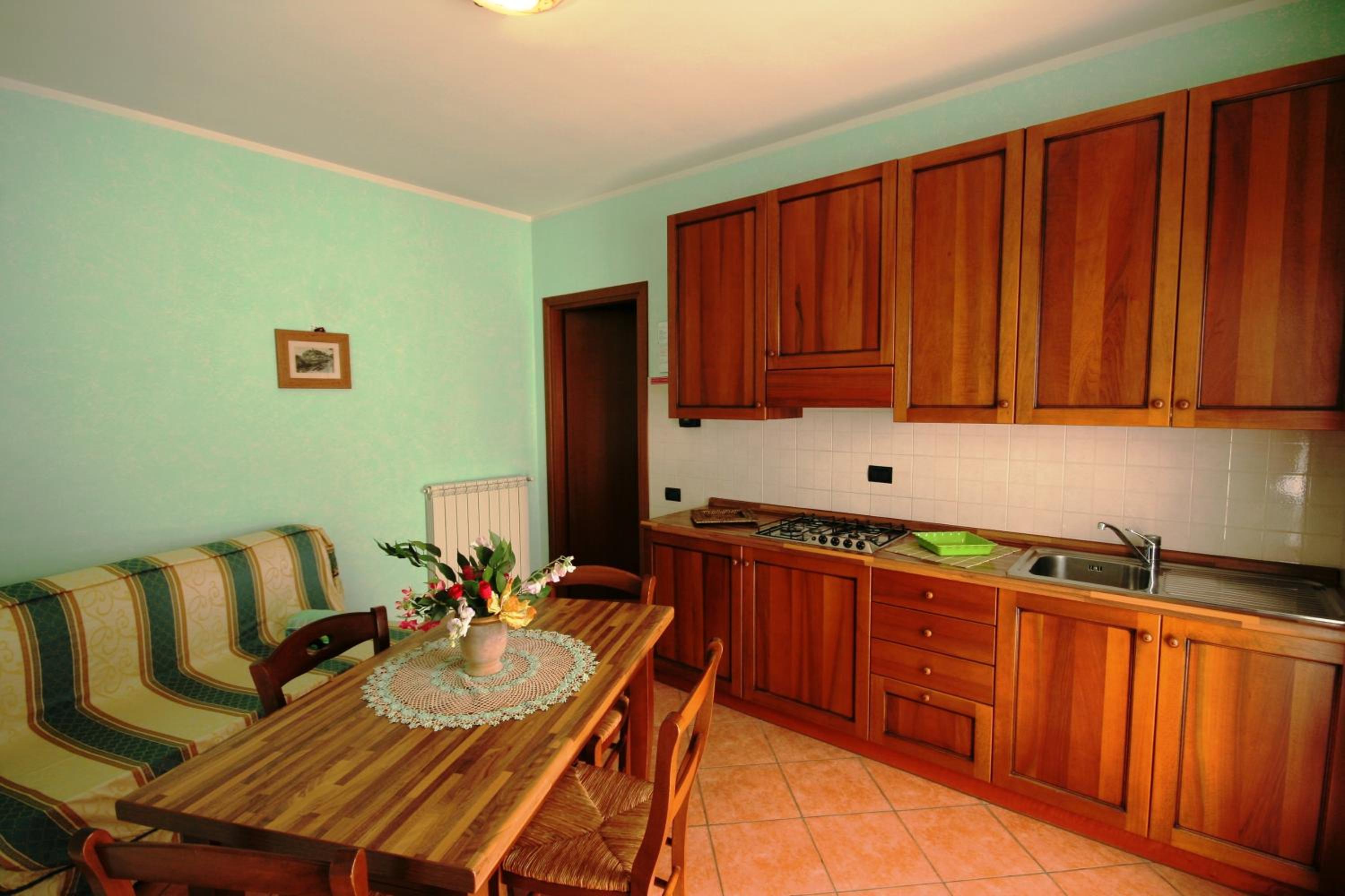 One-Bedroom Apartment - Photo 10