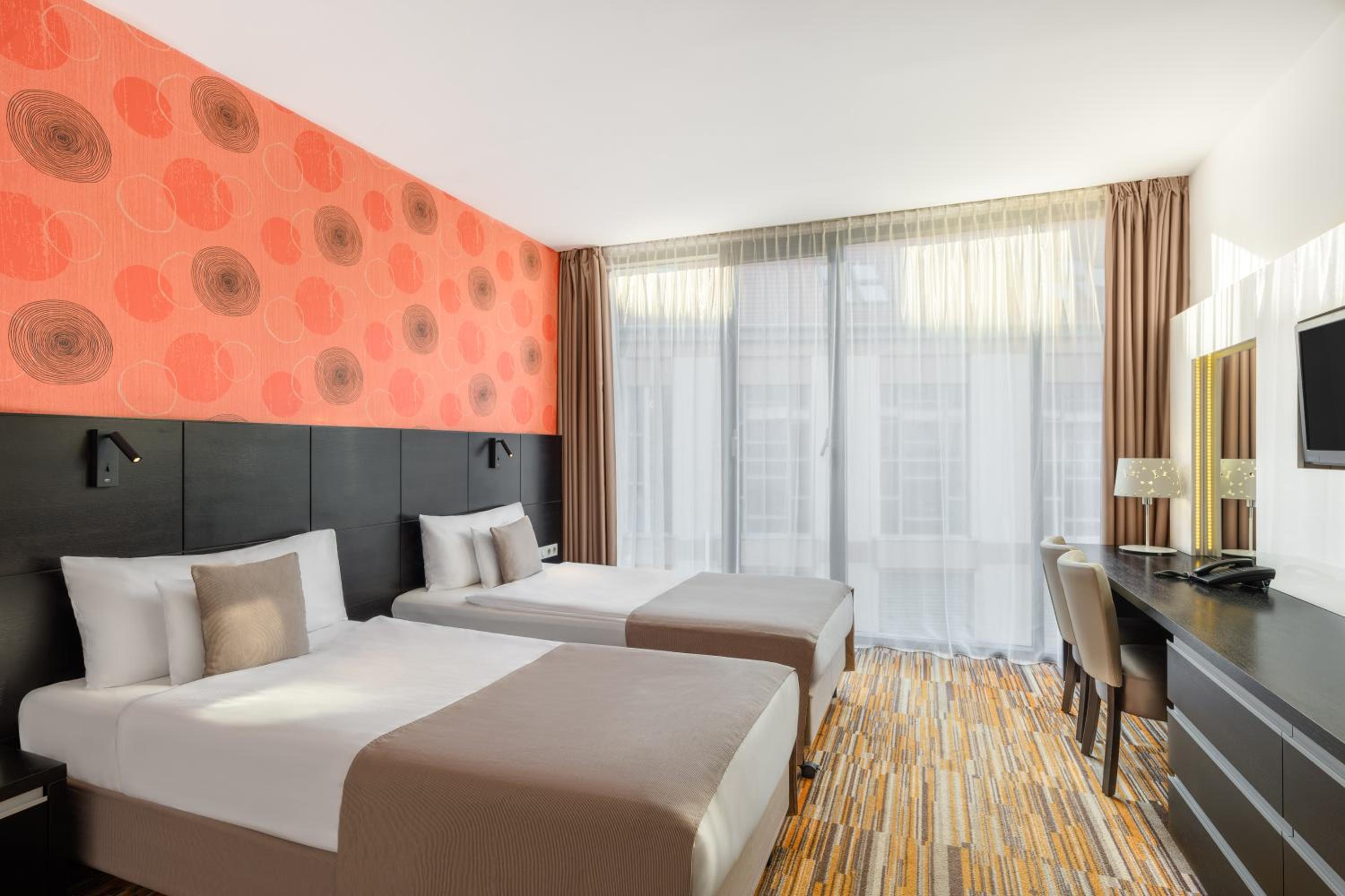 Double or Twin Room photo 2