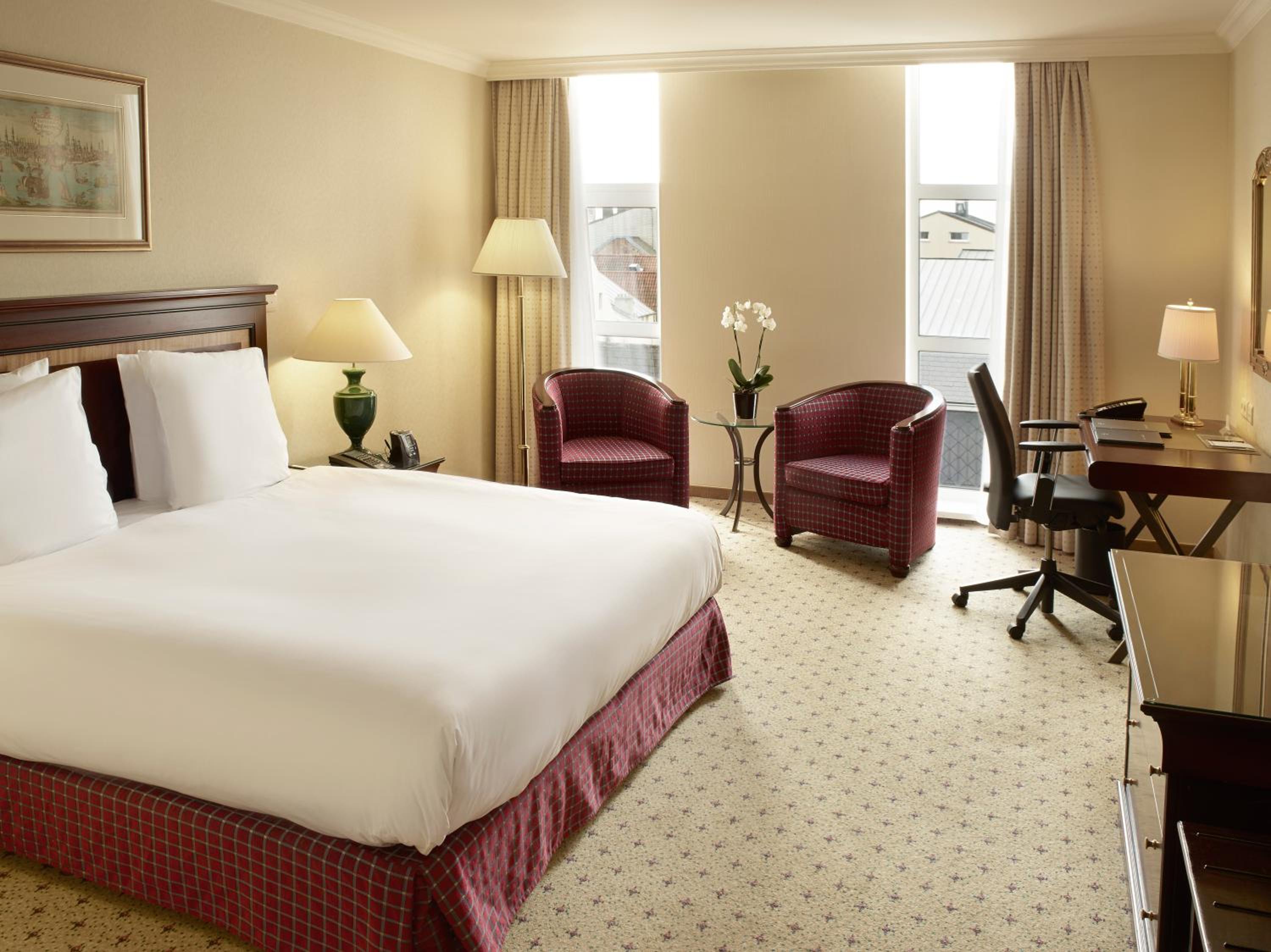 Deluxe King Room