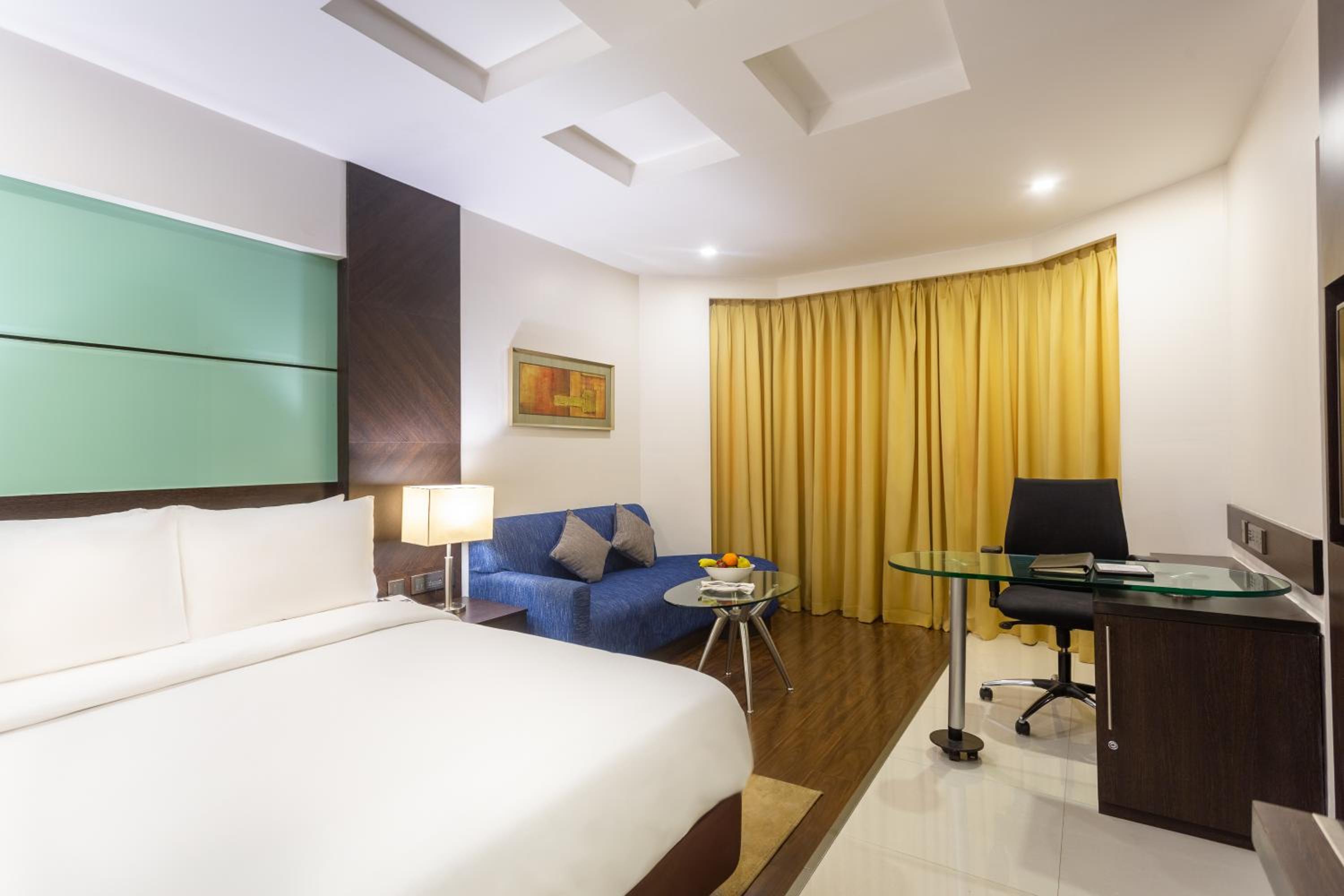 Executive Room - Photo 3