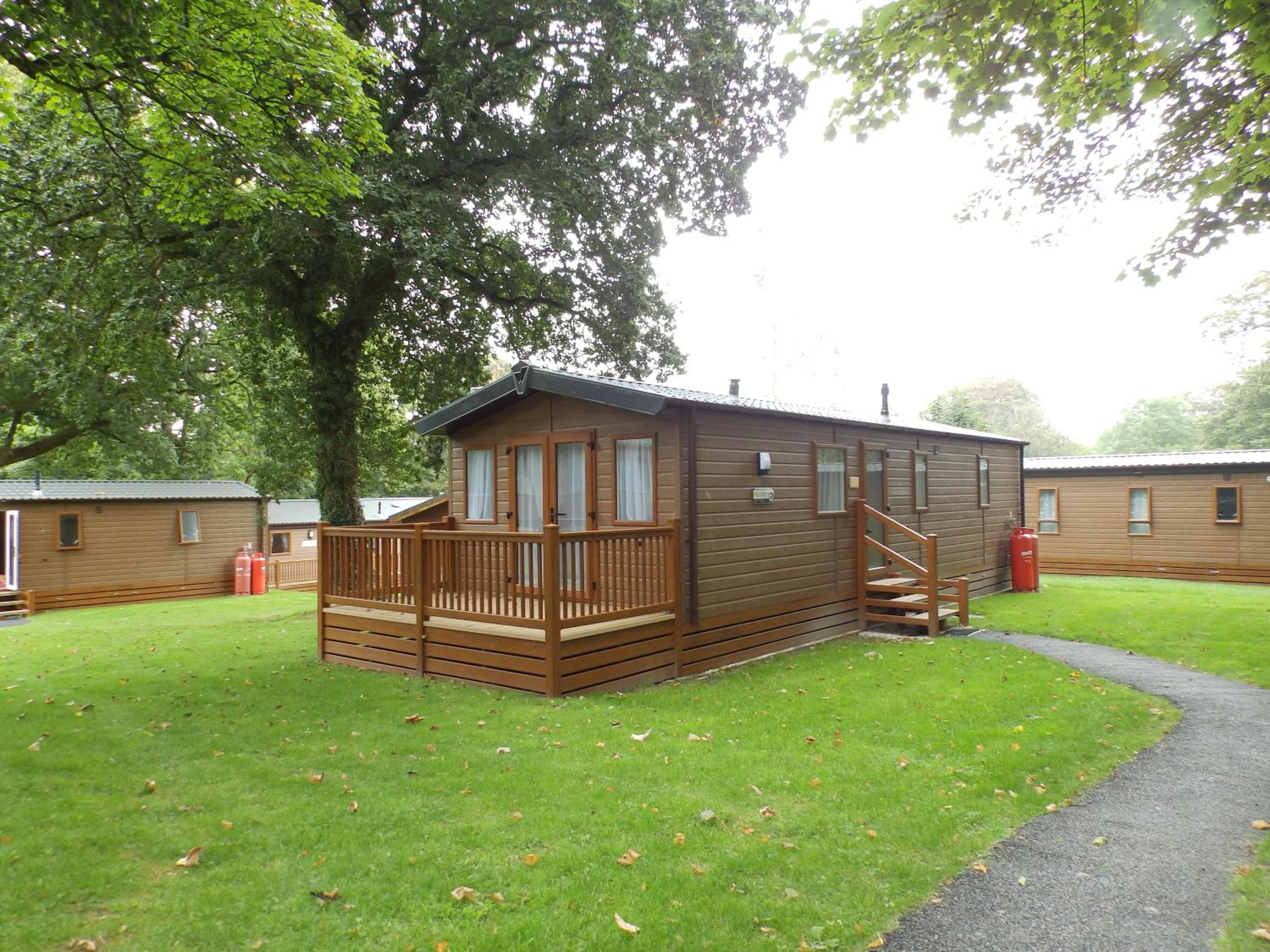 2 Bedroom Gold Caravan Lodge photo 2