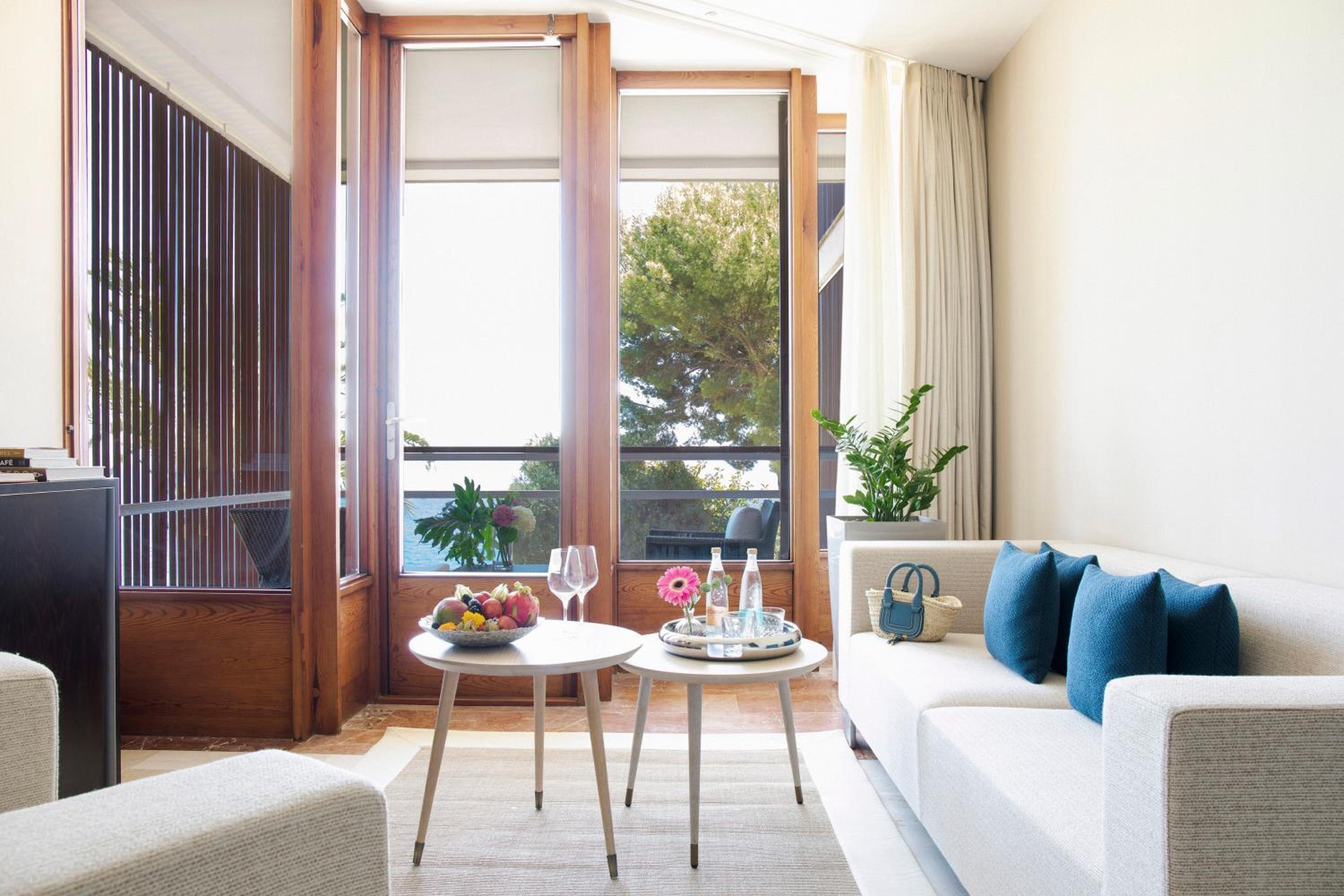 Supreme Suite Sea View