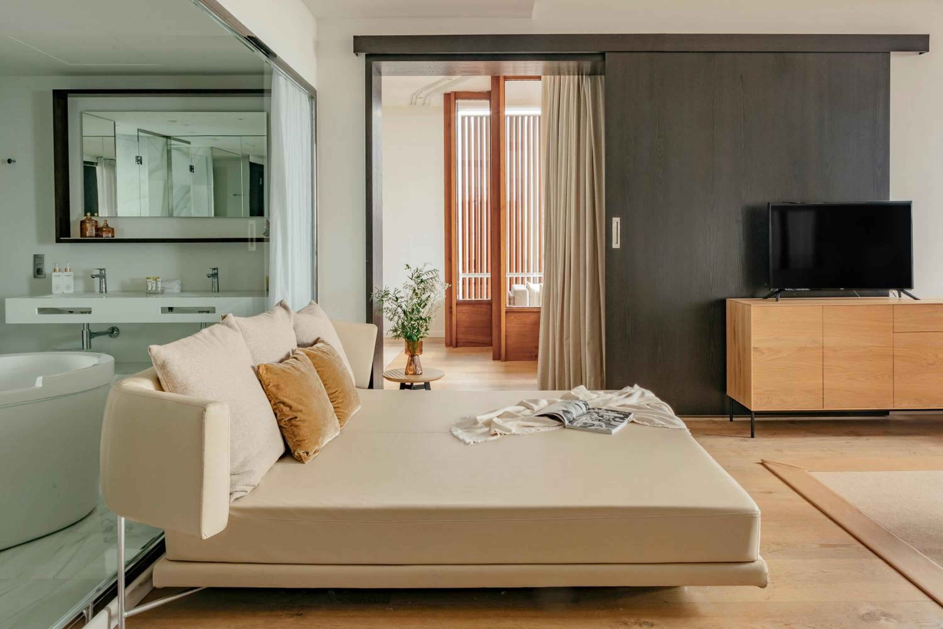 Master Suite with Sea View
